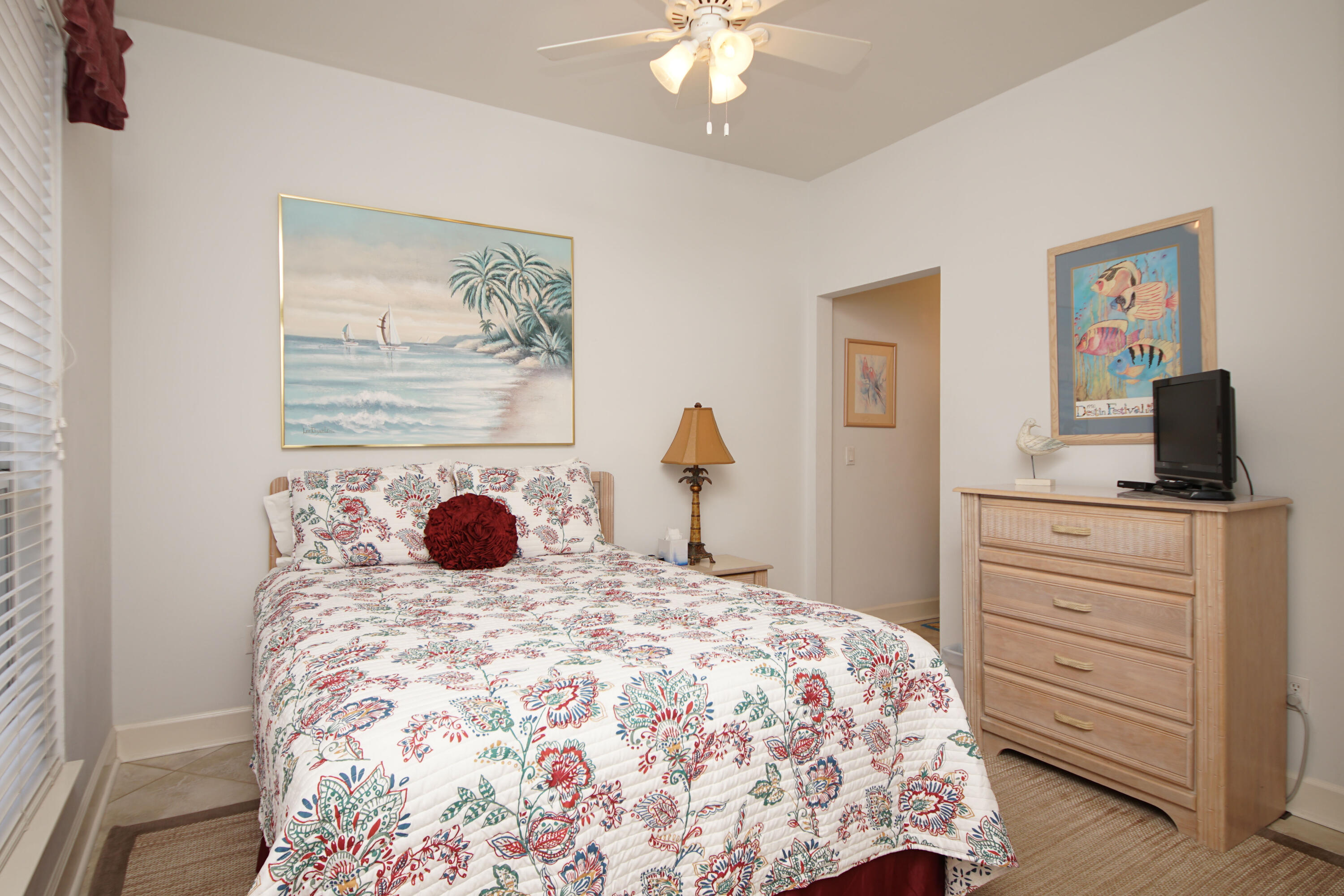 EMERALD SHORES - Residential