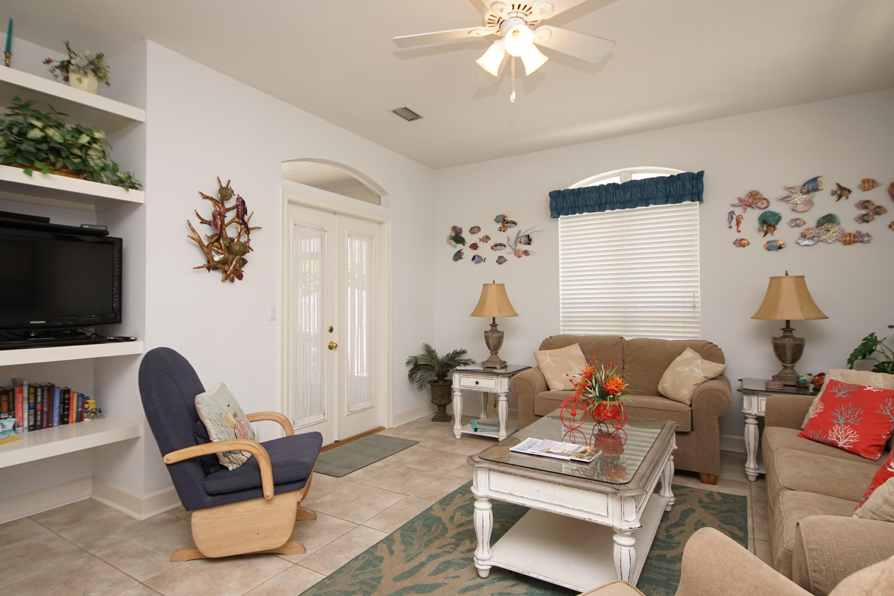 EMERALD SHORES - Residential