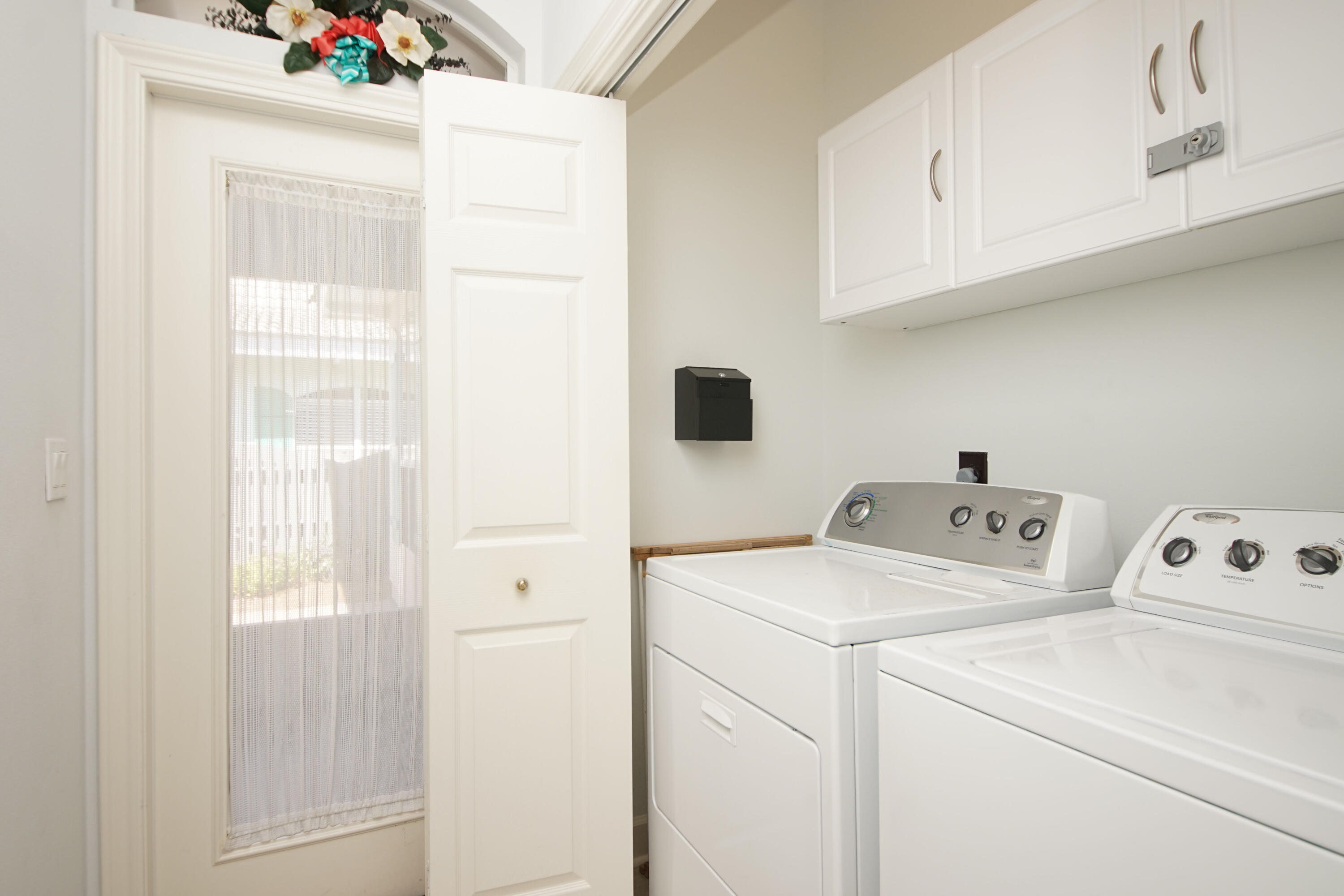 EMERALD SHORES - Residential