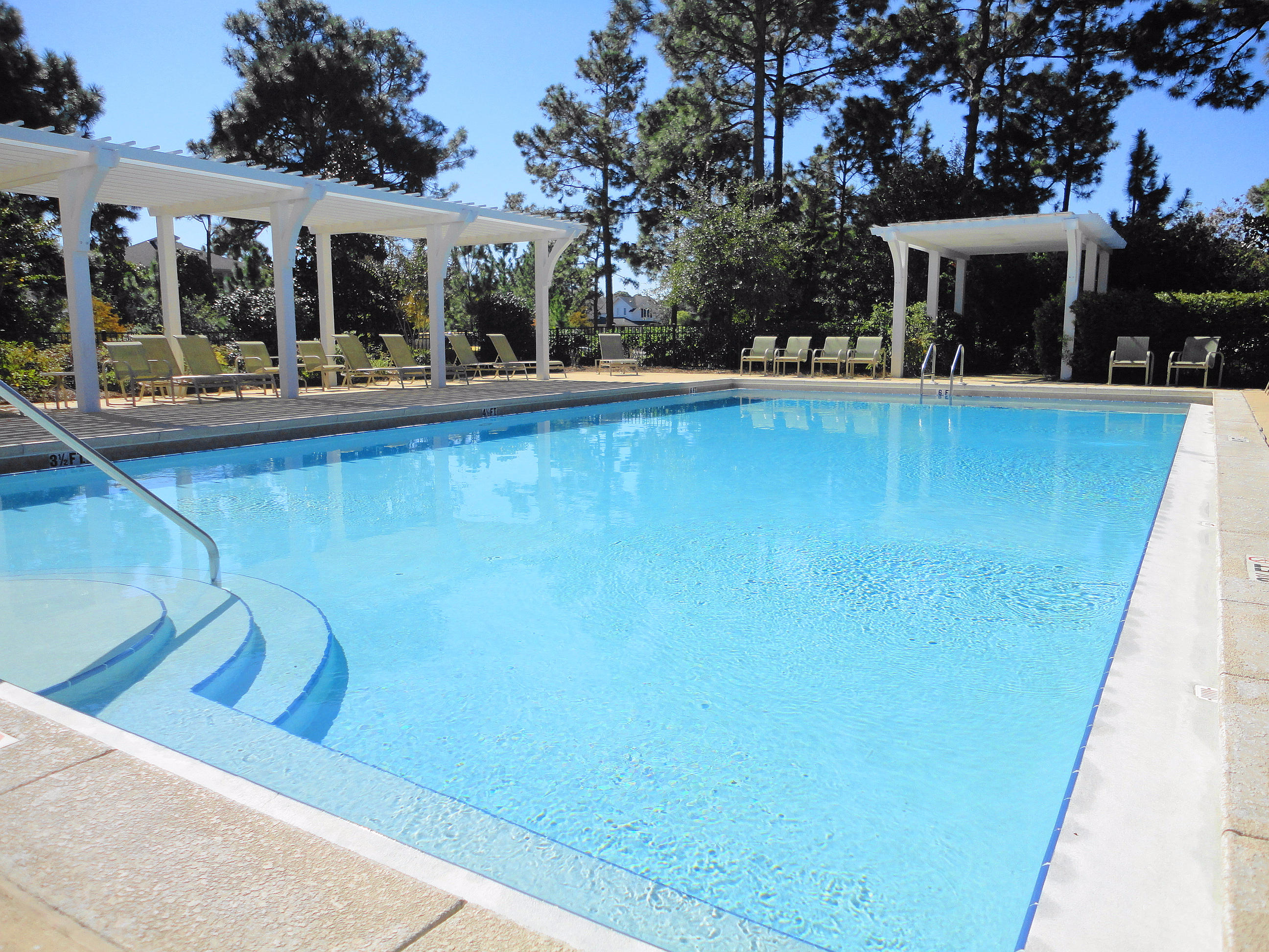 LAUREL GROVE - Residential