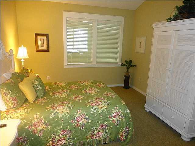 LAUREL GROVE - Residential