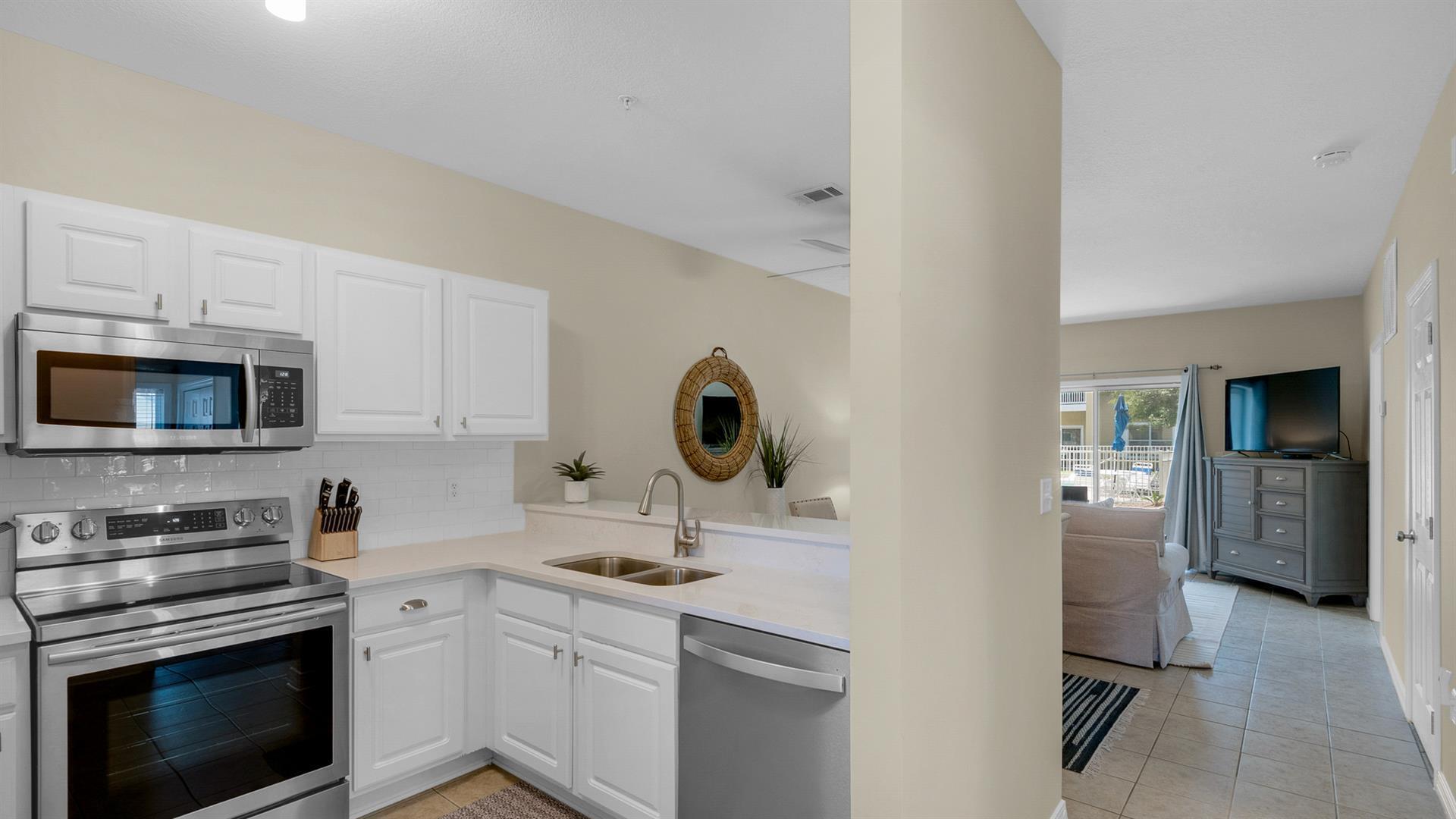 HERON'S WATCH CONDO PH 5 - Residential