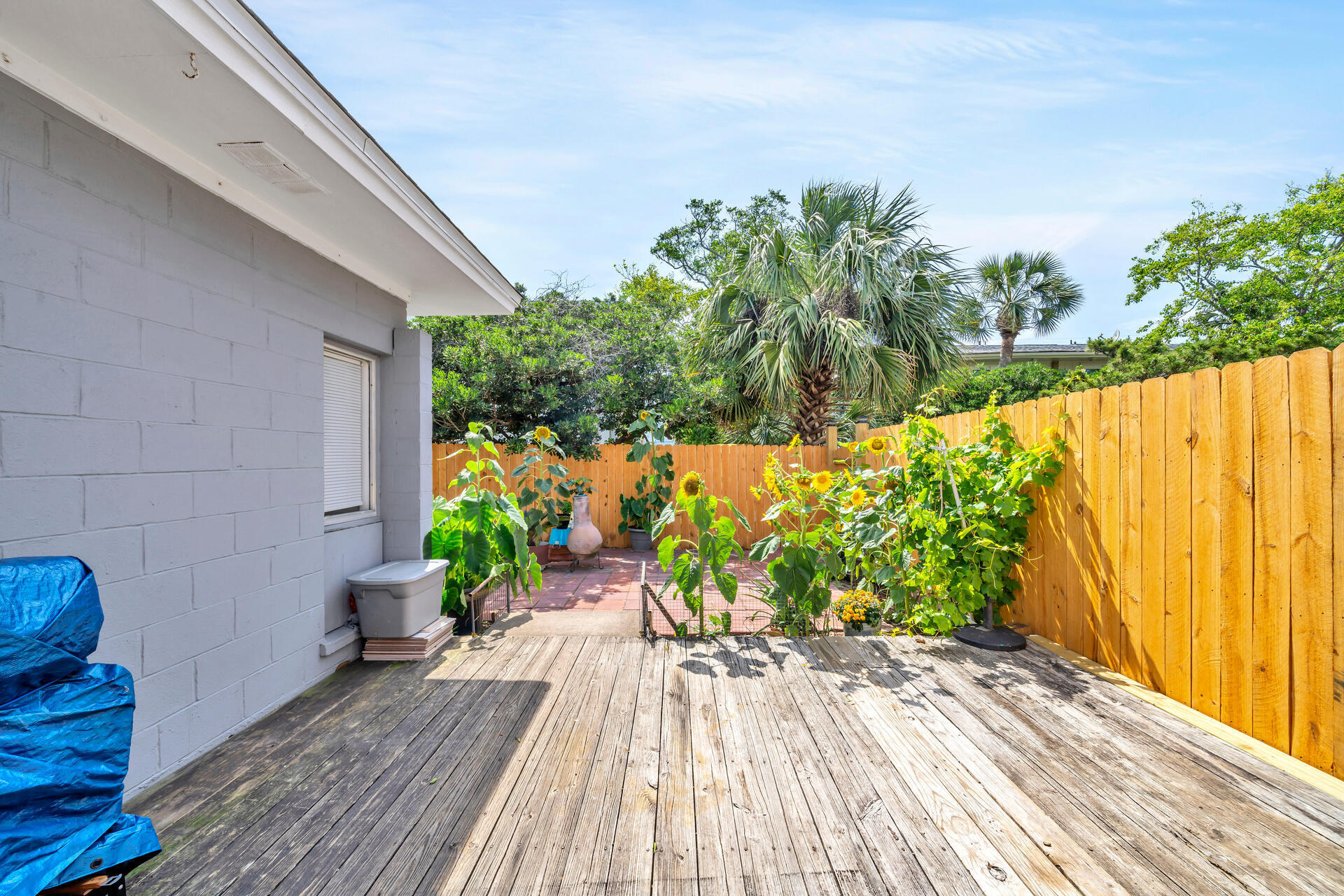 GULF WINDS CONDOS - Residential