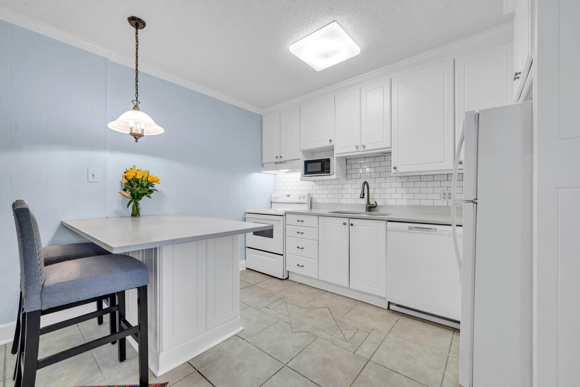 GULF WINDS CONDOS - Residential