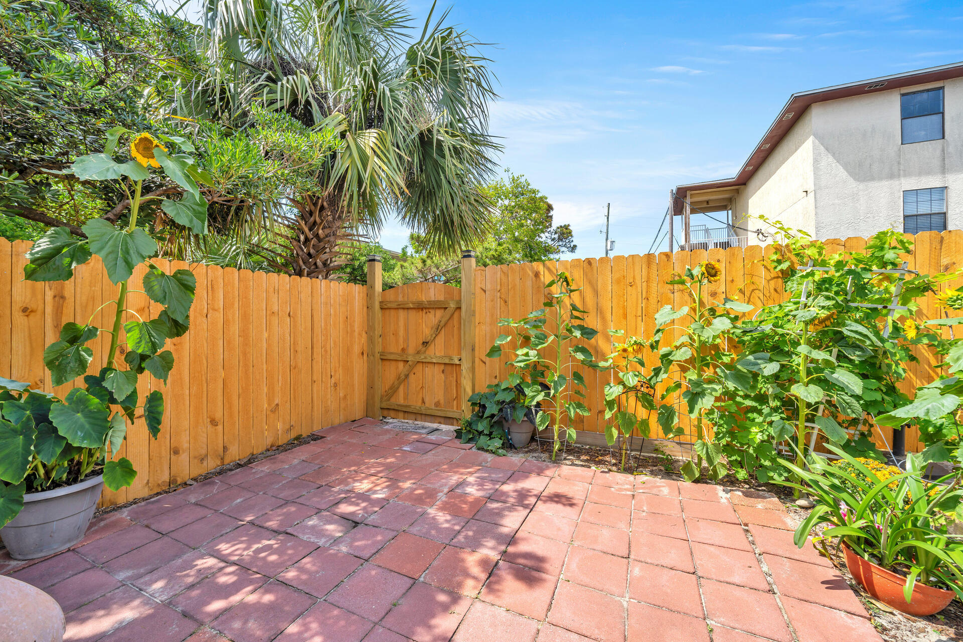 GULF WINDS CONDOS - Residential