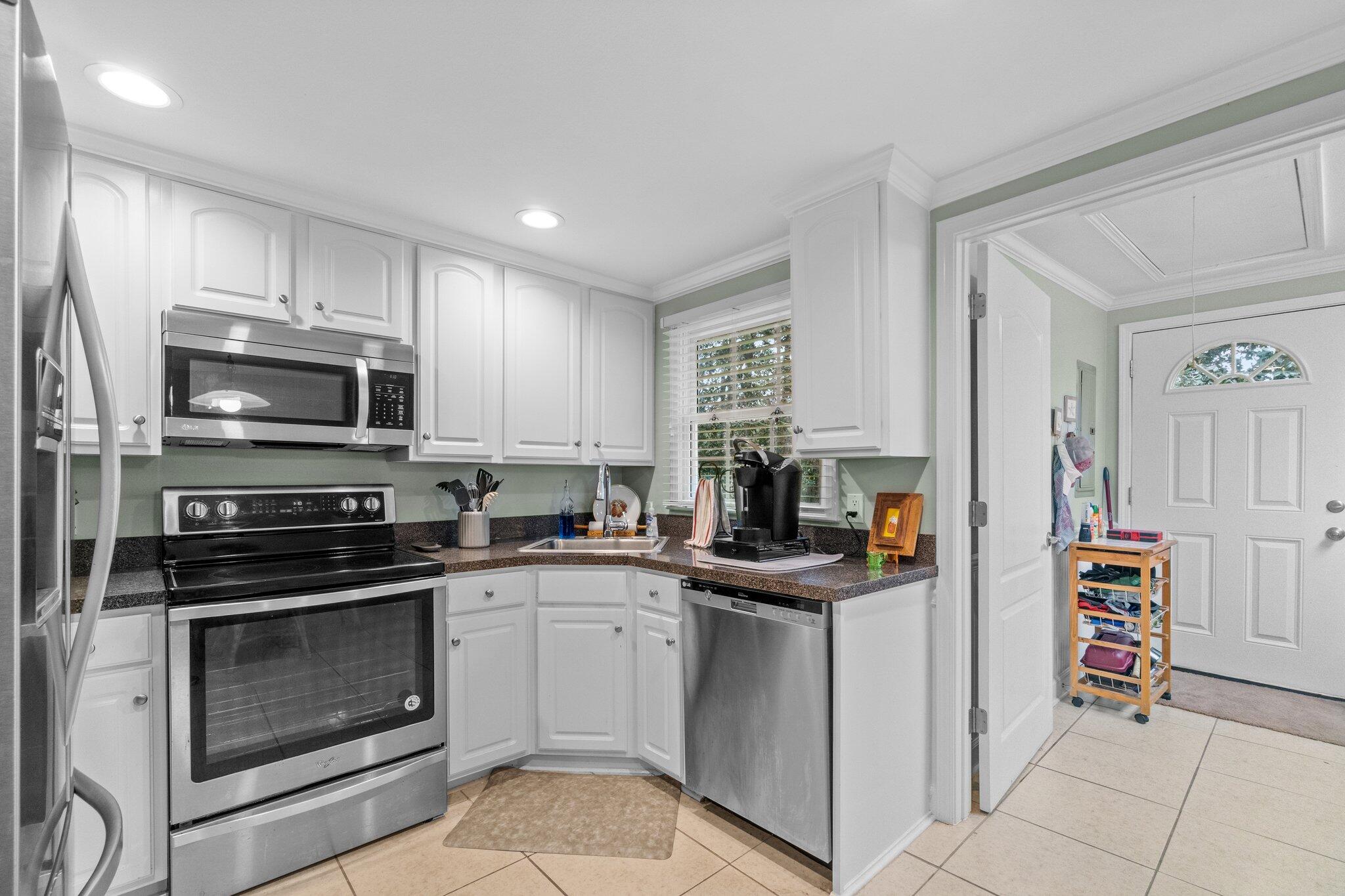 NO RECORDED SUBDIVISION - Residential