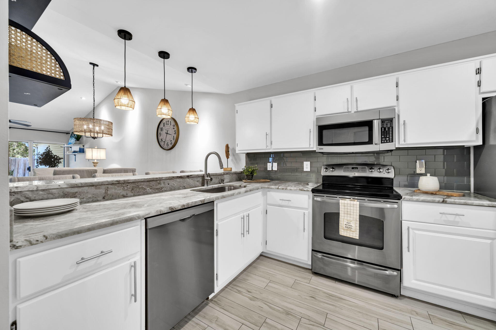 ESCADA 2 - Residential