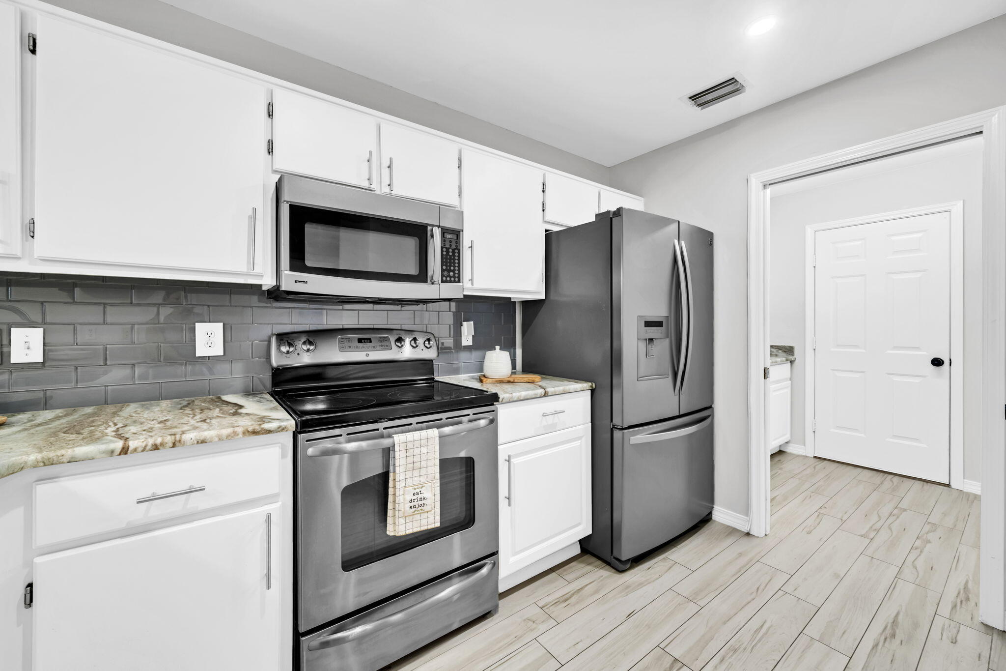 ESCADA 2 - Residential