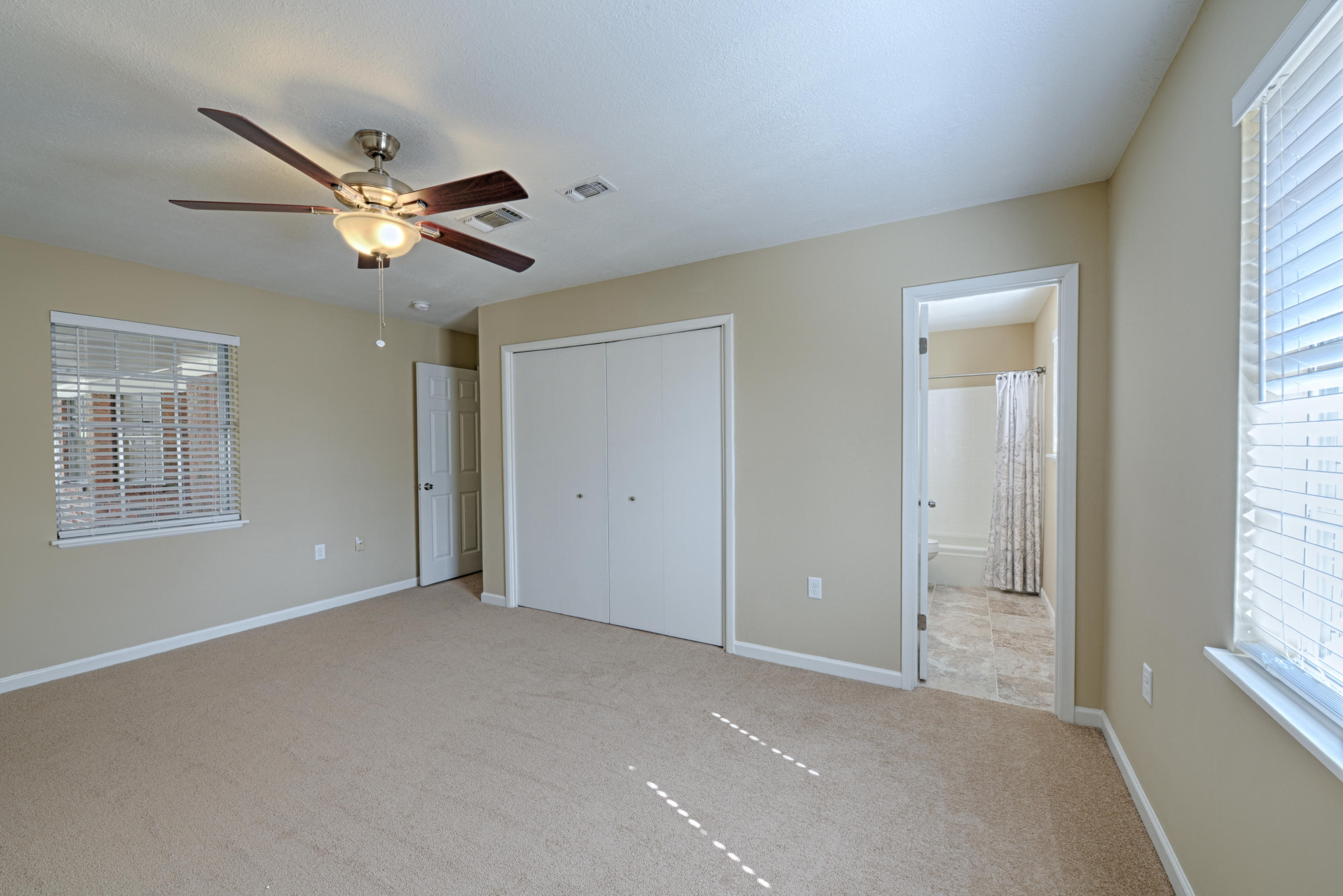 PALM ESTATES - Residential