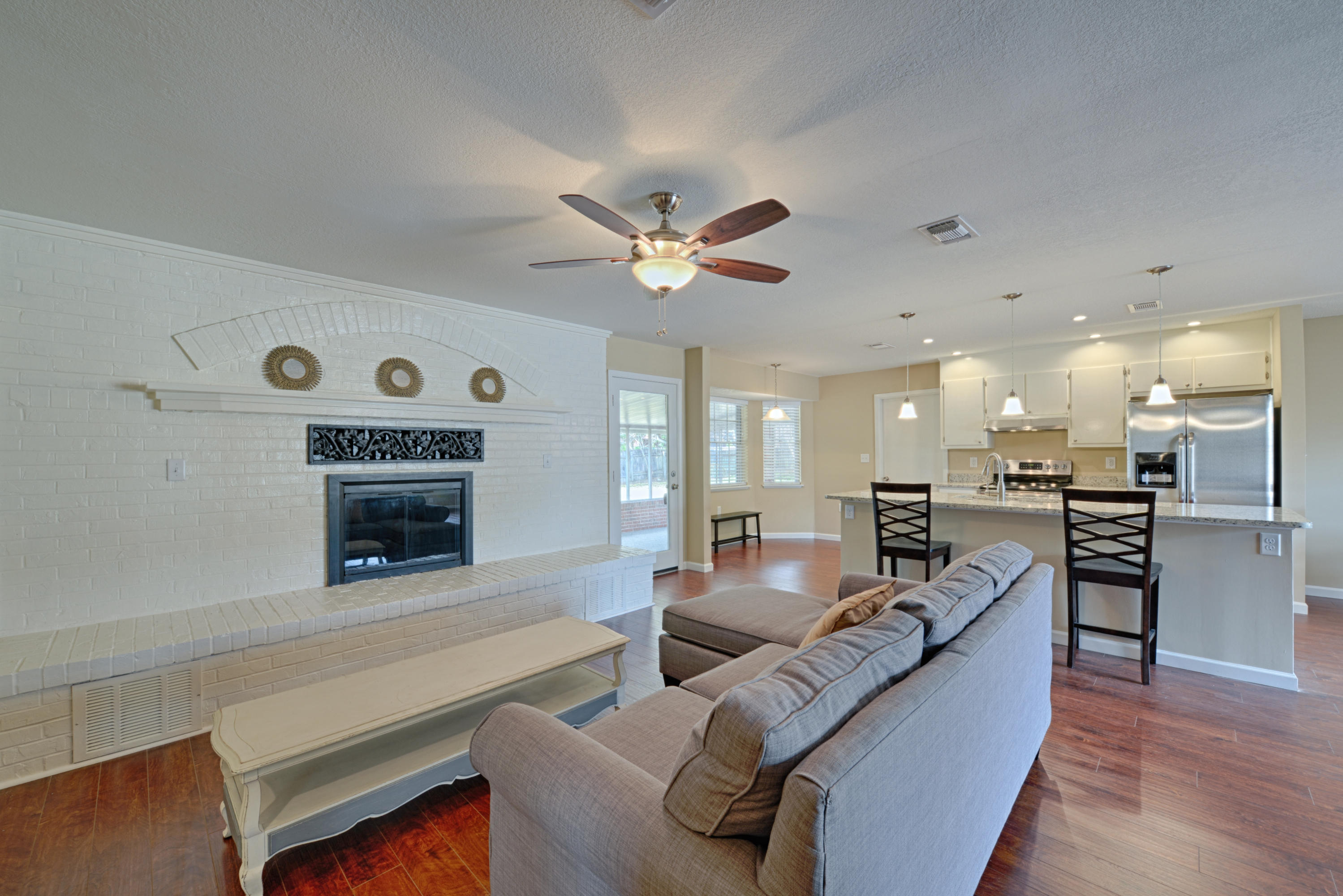 PALM ESTATES - Residential