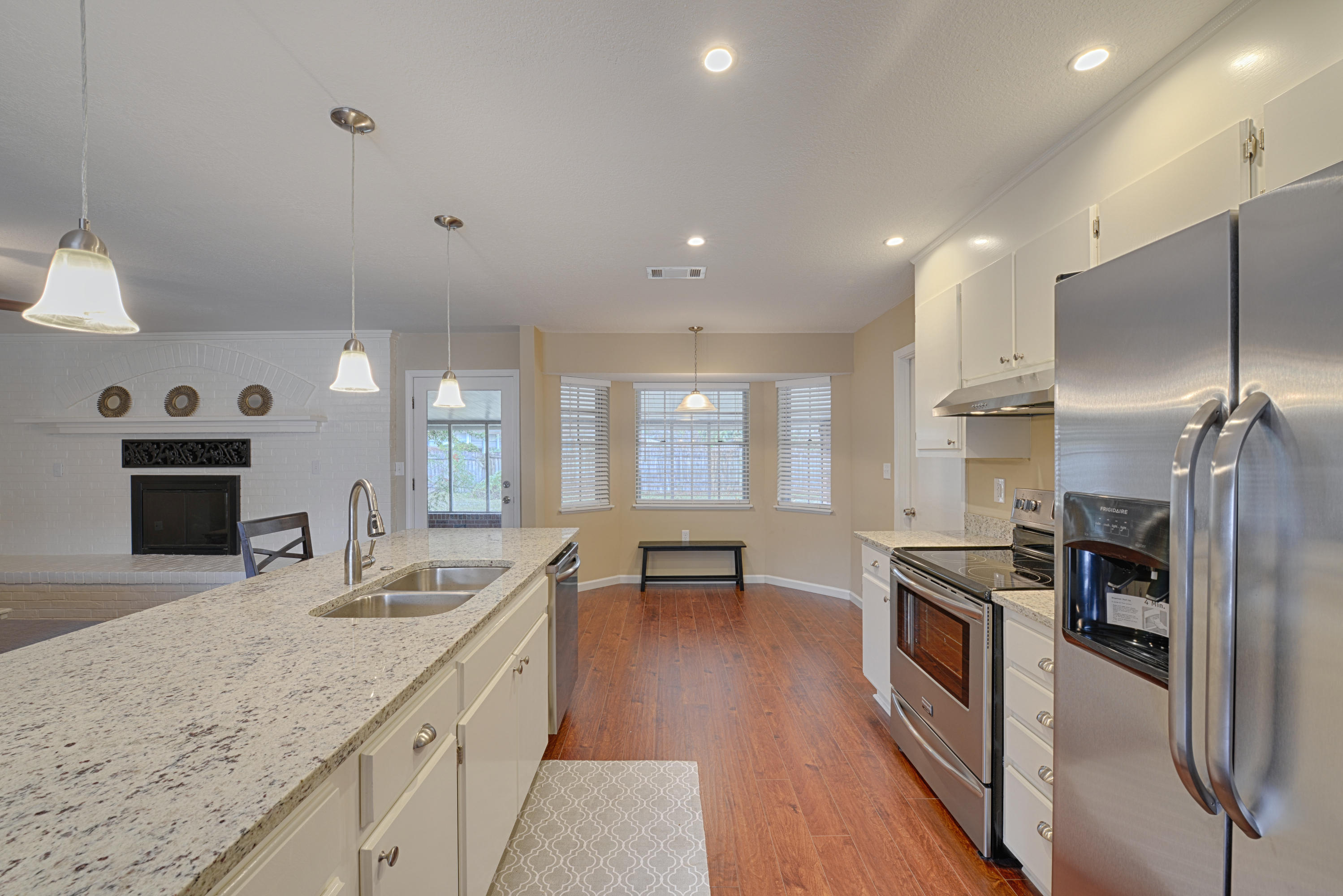 PALM ESTATES - Residential