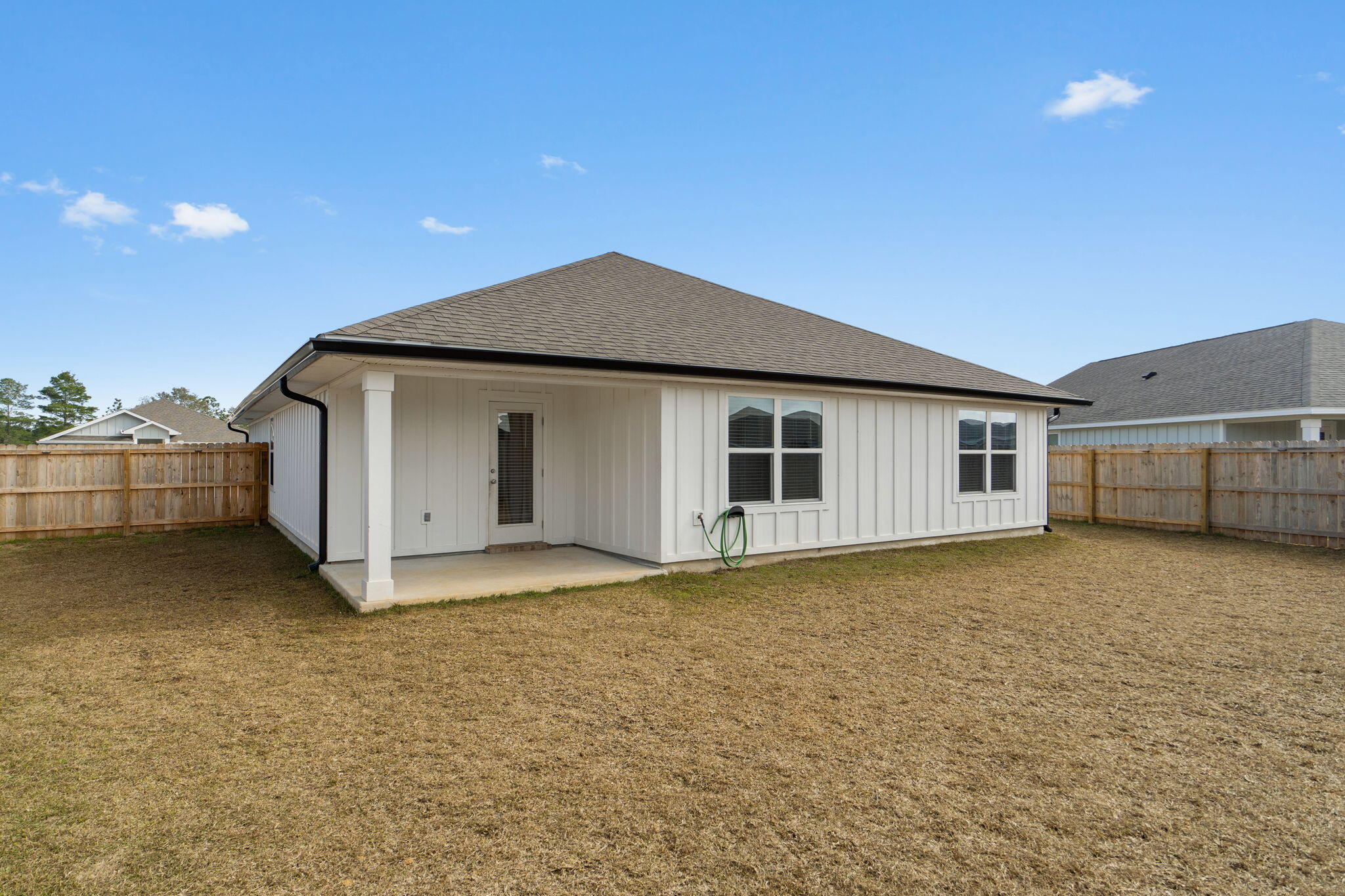 SHOAL RIVER LANDING - Residential Lease