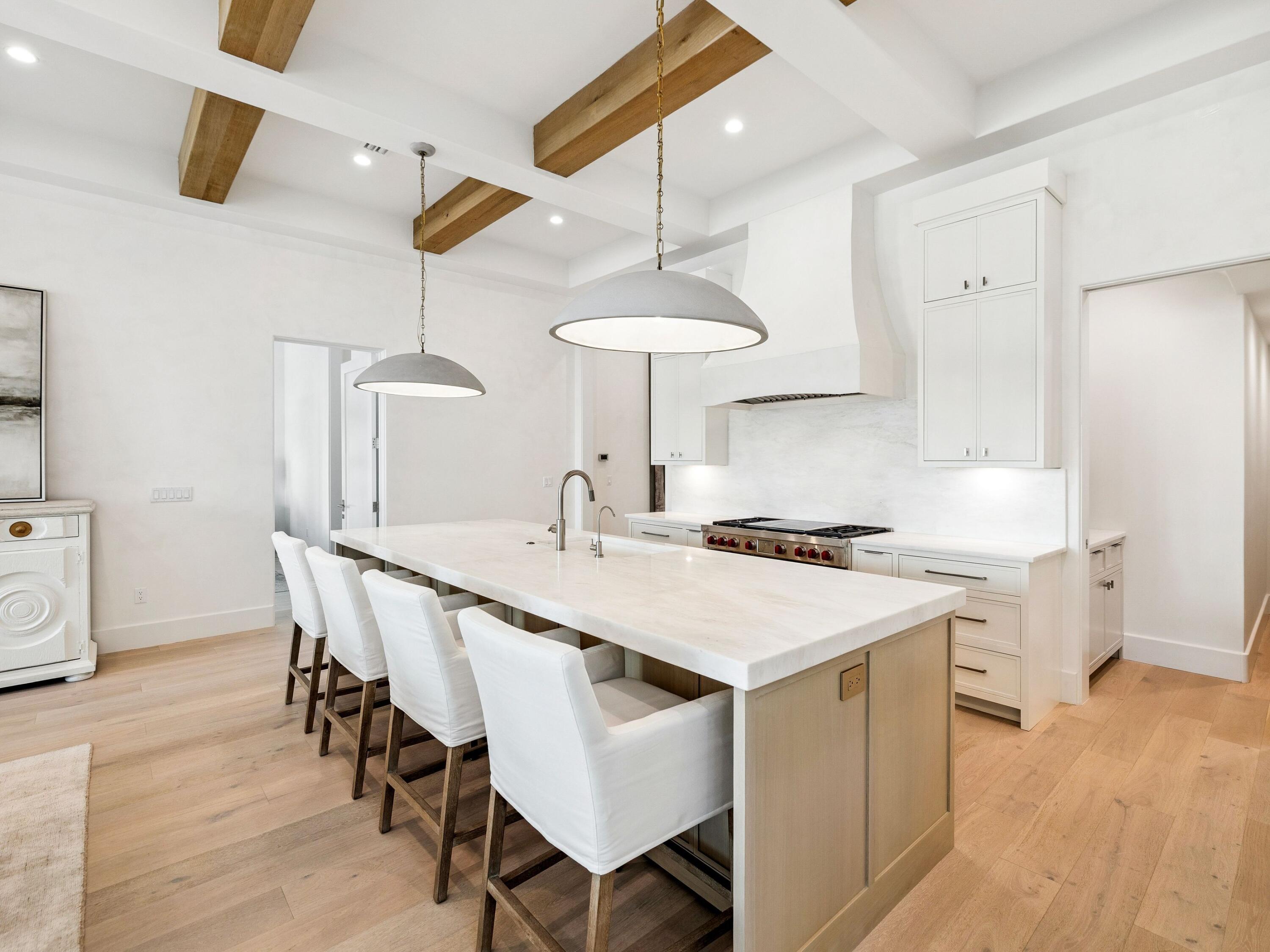 CHURCHILL OAKS - Residential