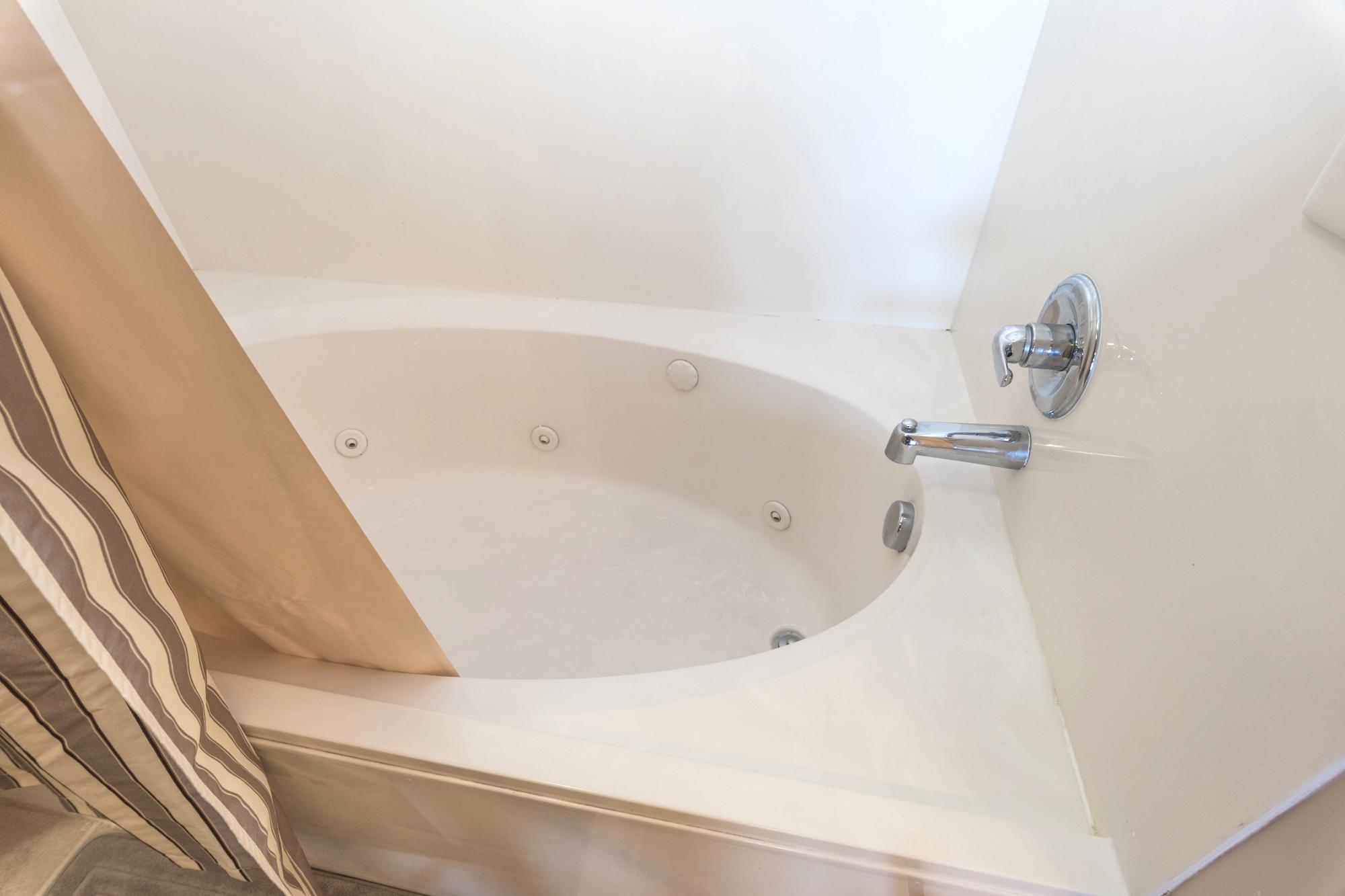 SUNRISE BEACH - Residential