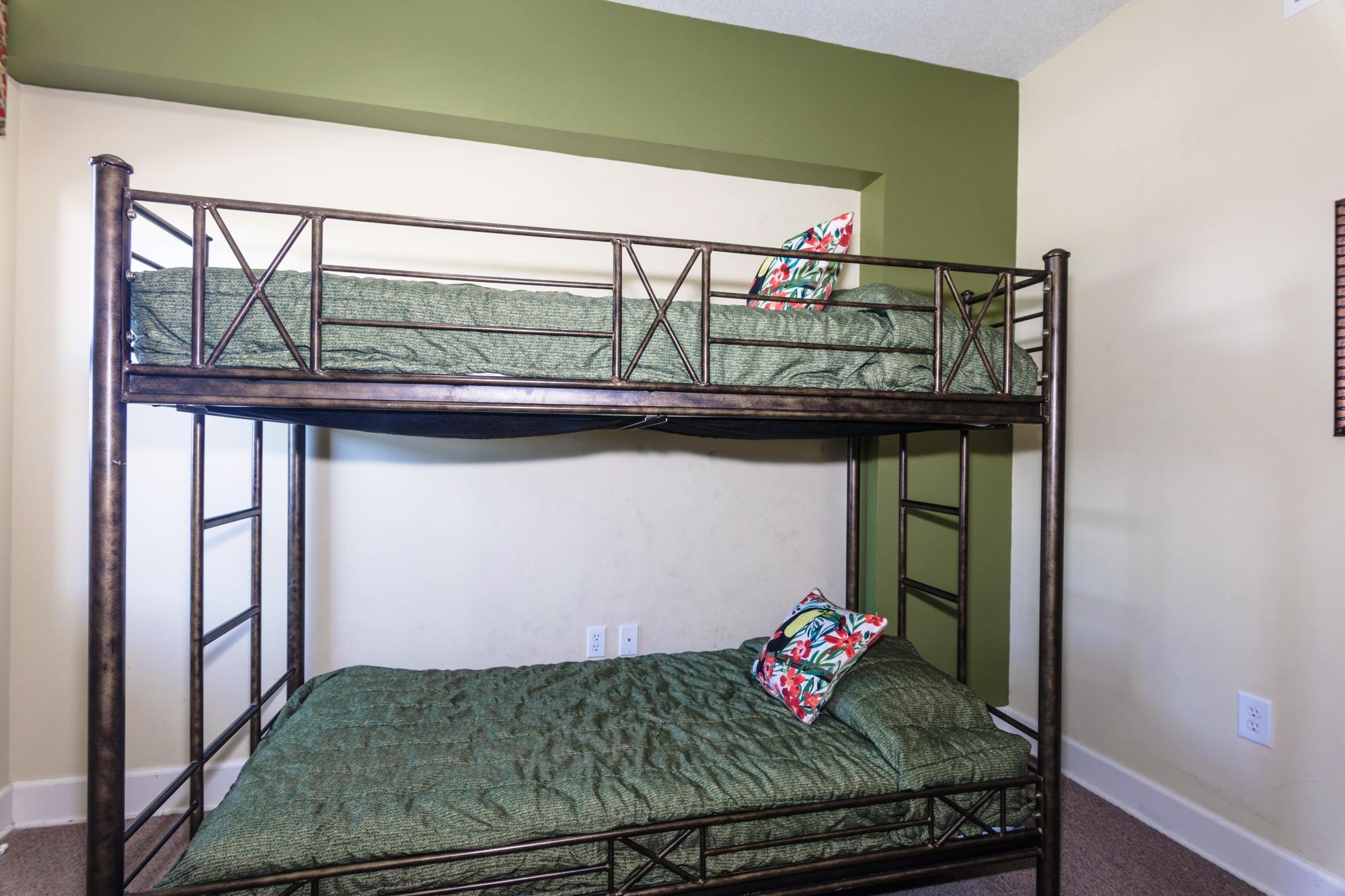 SUNRISE BEACH - Residential