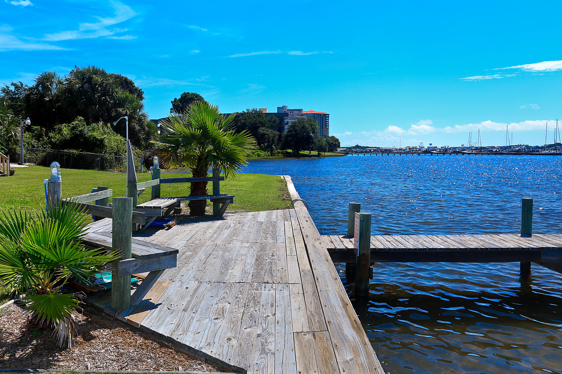 MISTY BREEZE - Residential