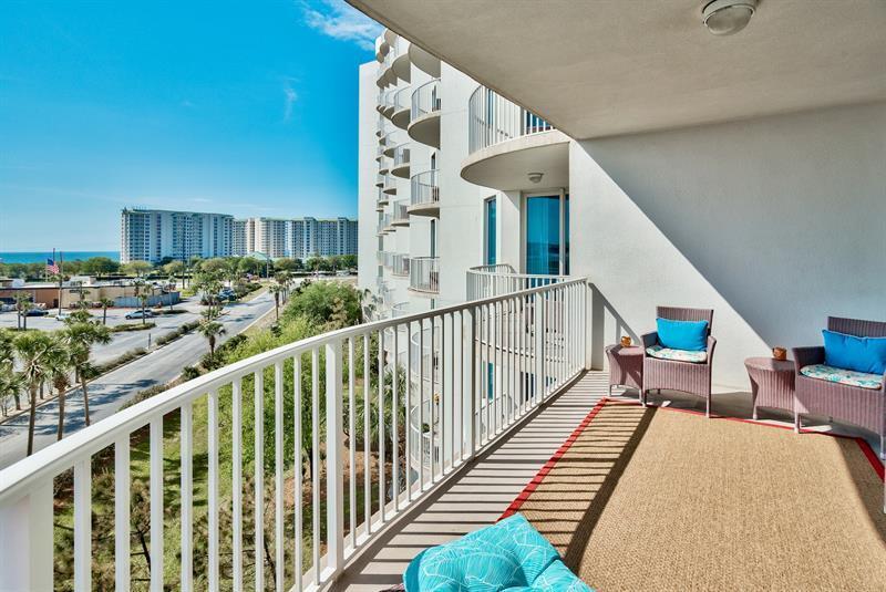 PALMS OF DESTIN (THE) - Residential