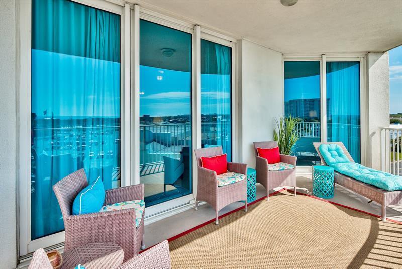 PALMS OF DESTIN (THE) - Residential