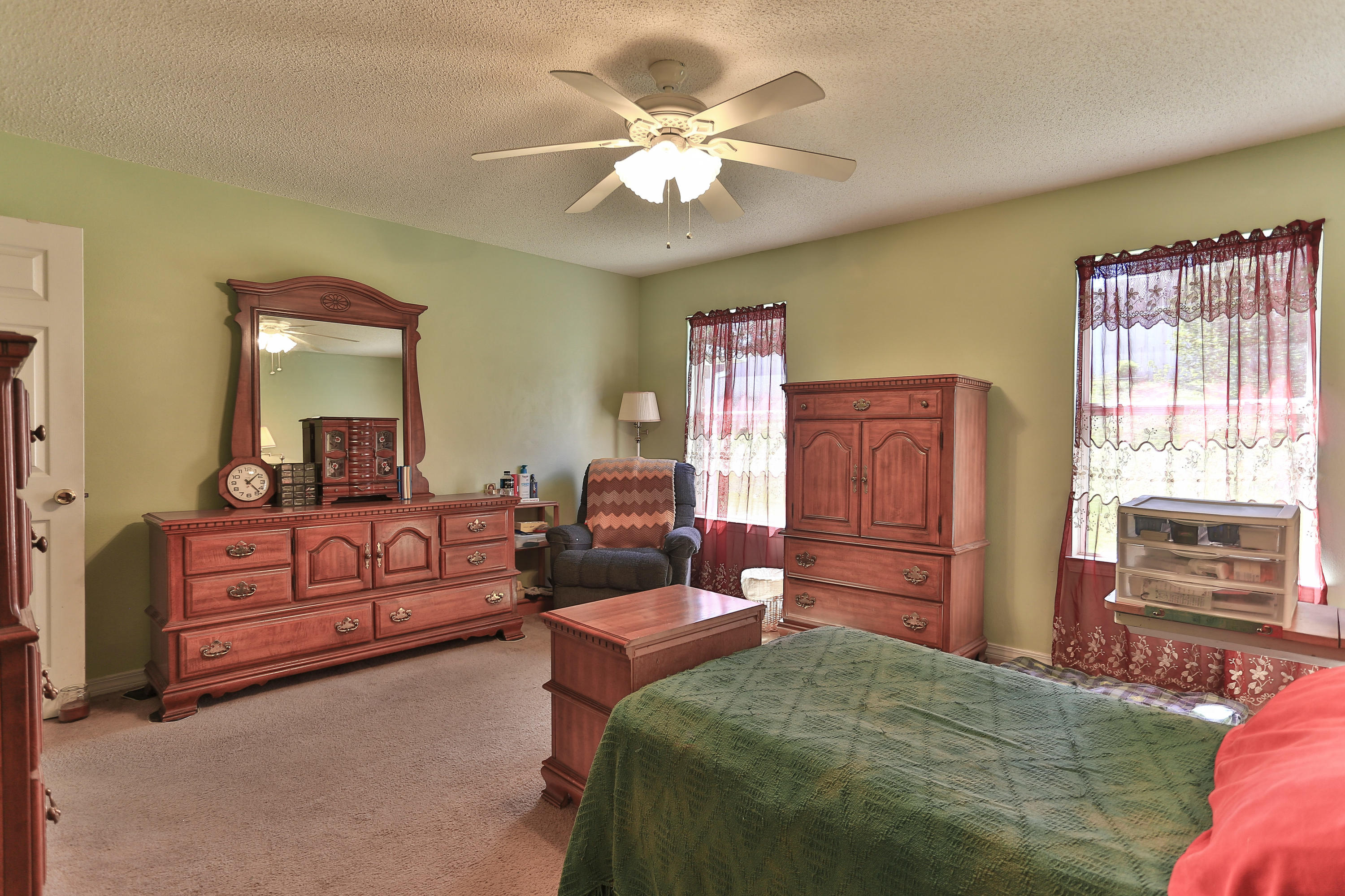 NORTHVIEW ESTATES 5TH ADDN - Residential