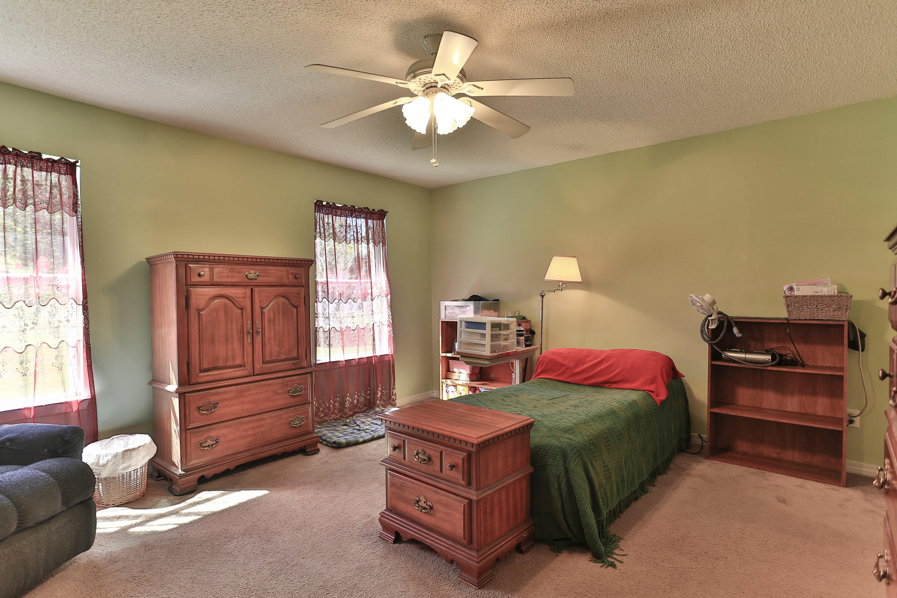 NORTHVIEW ESTATES 5TH ADDN - Residential