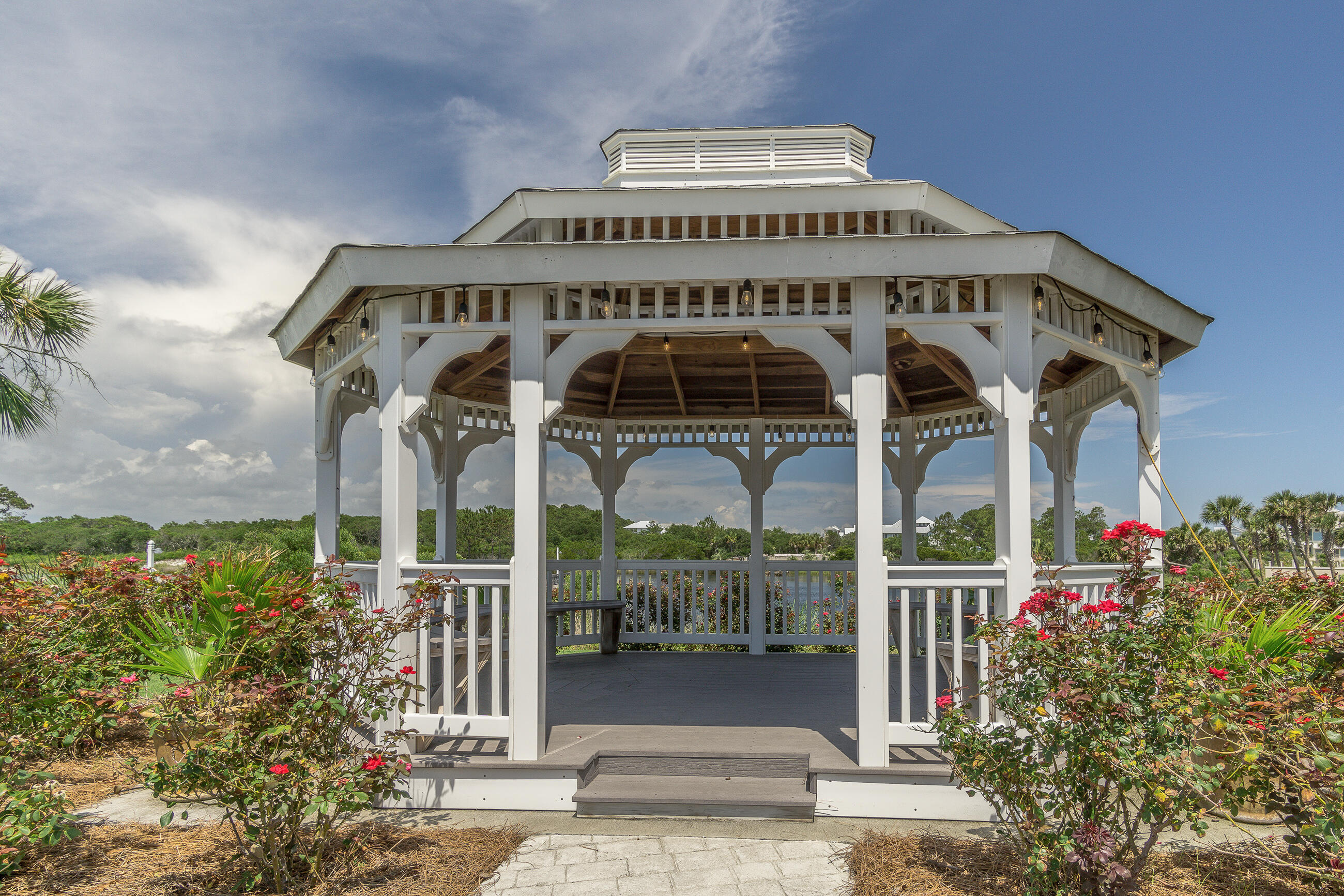 Pinnacle Port - Residential