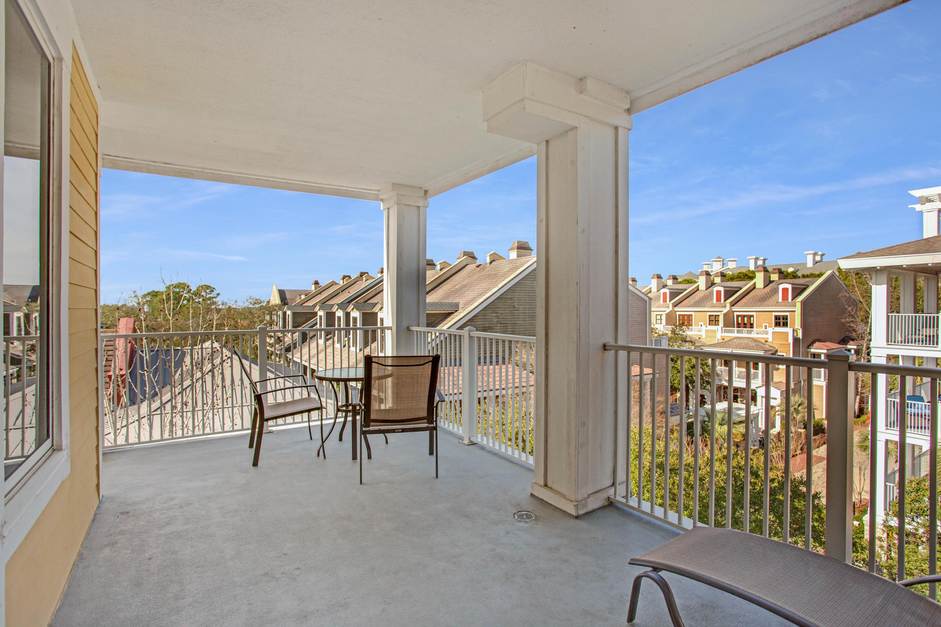 OBSERVATION POINT - Residential