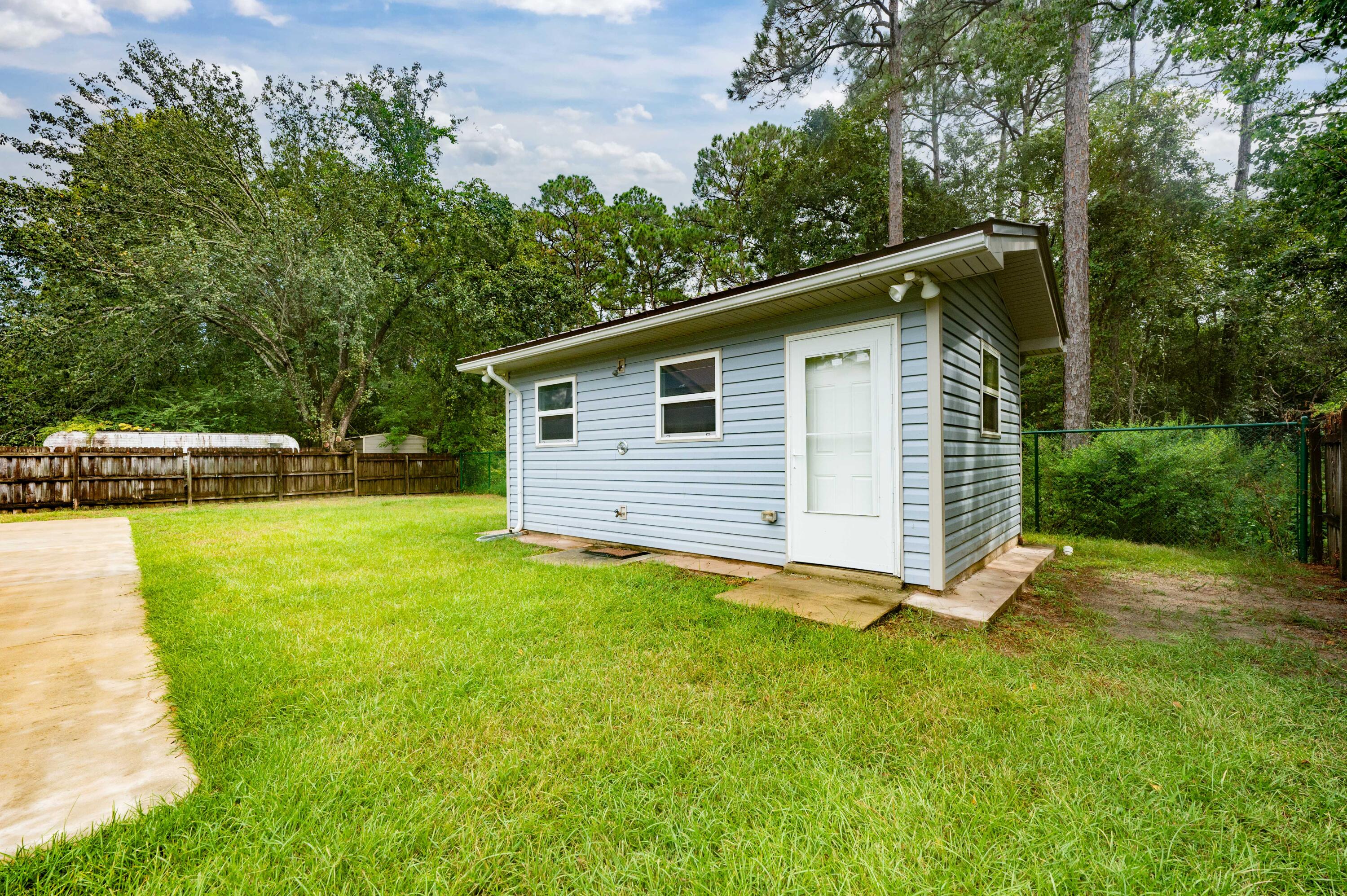 PINE MEADOWS - Residential