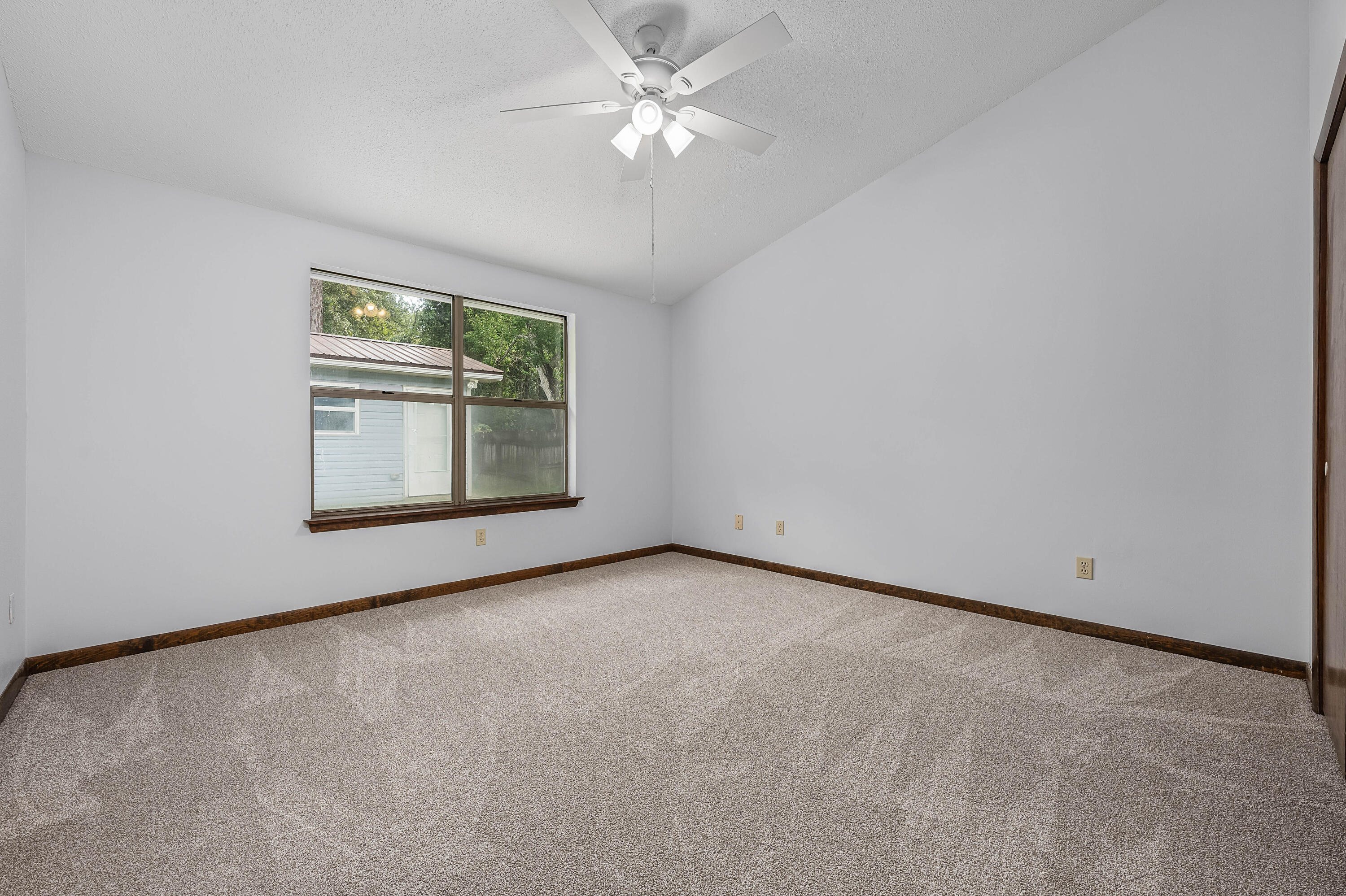 PINE MEADOWS - Residential