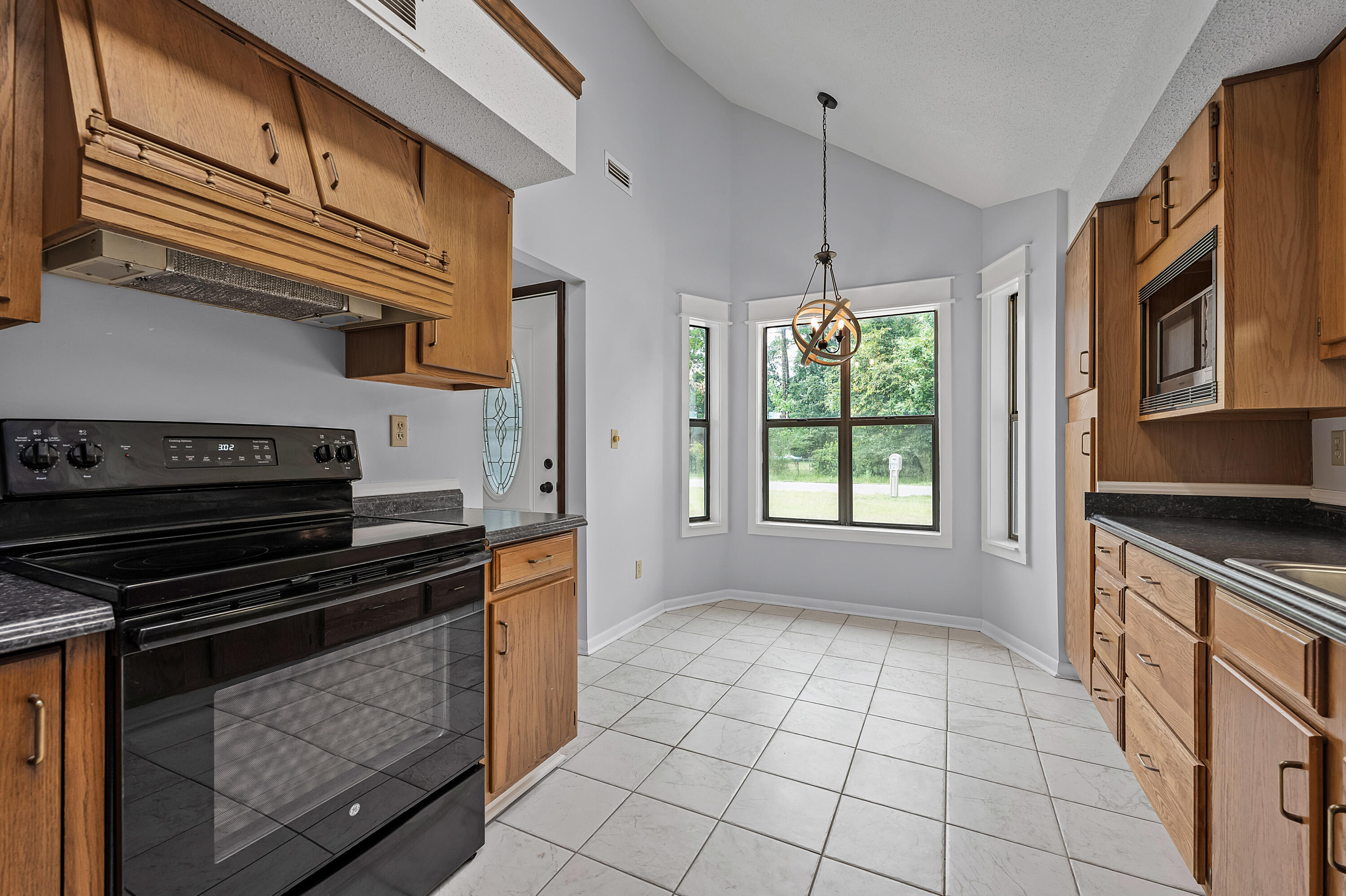 PINE MEADOWS - Residential