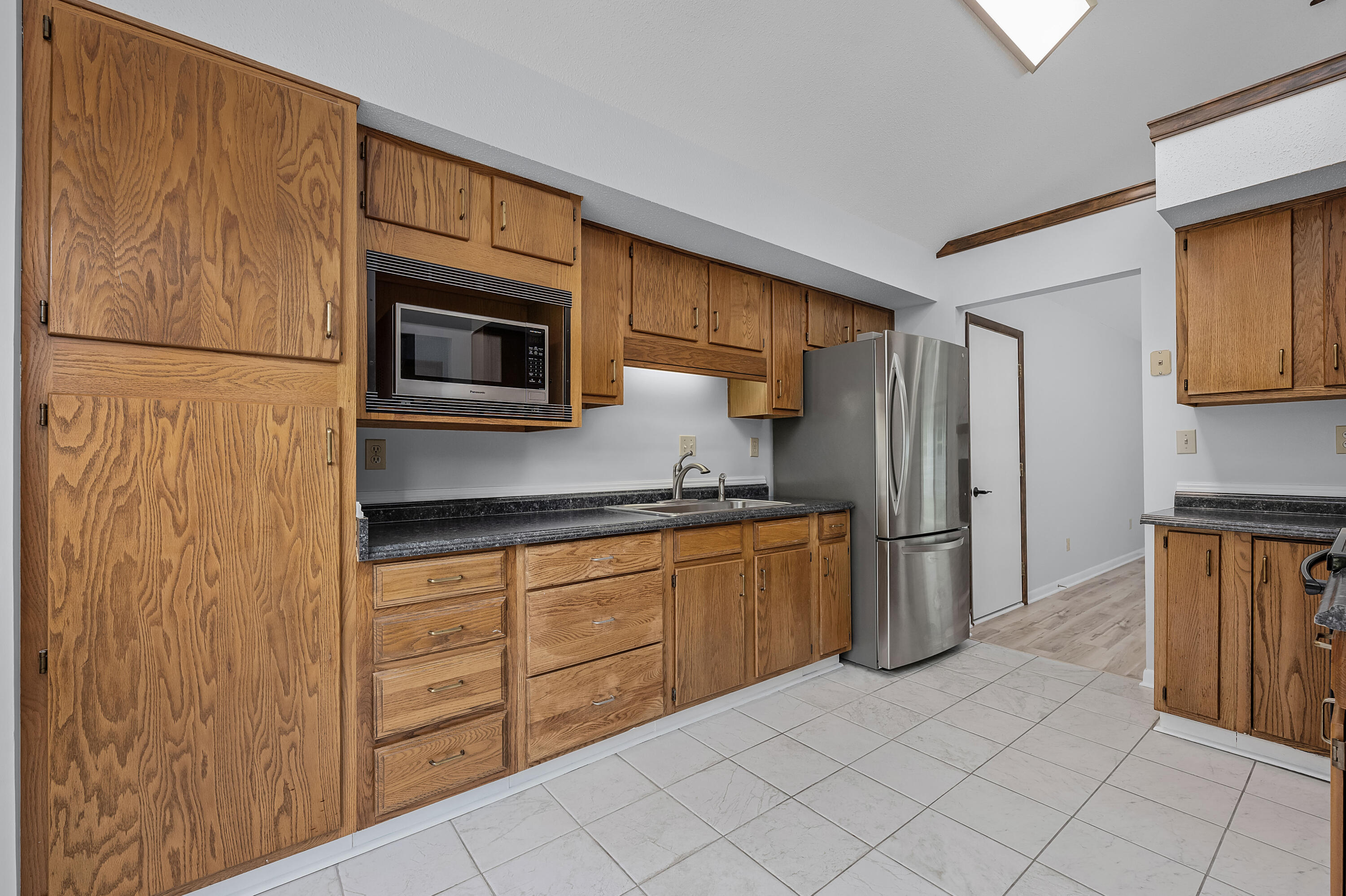 PINE MEADOWS - Residential