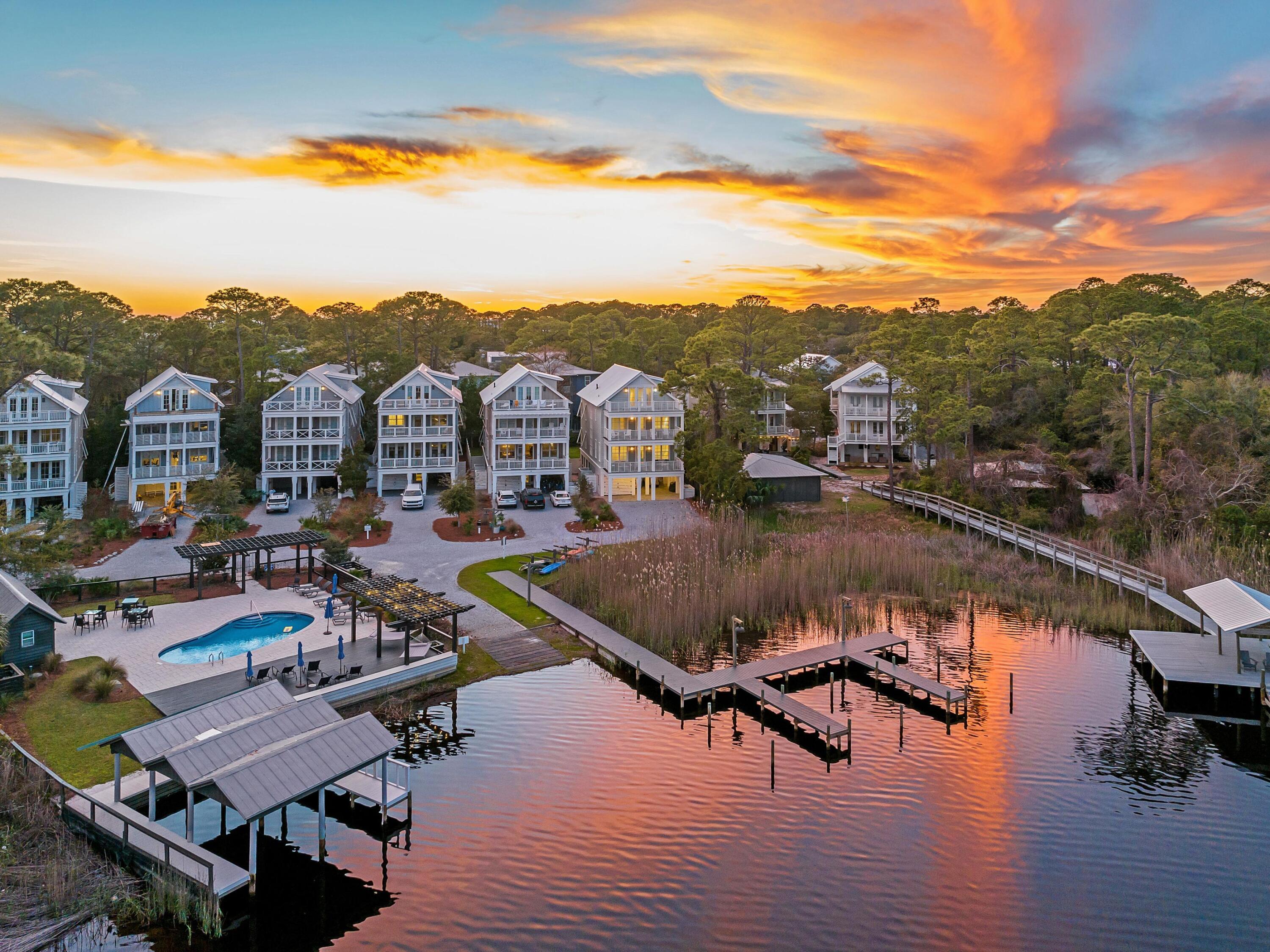 GRAYTON BEACH - Residential