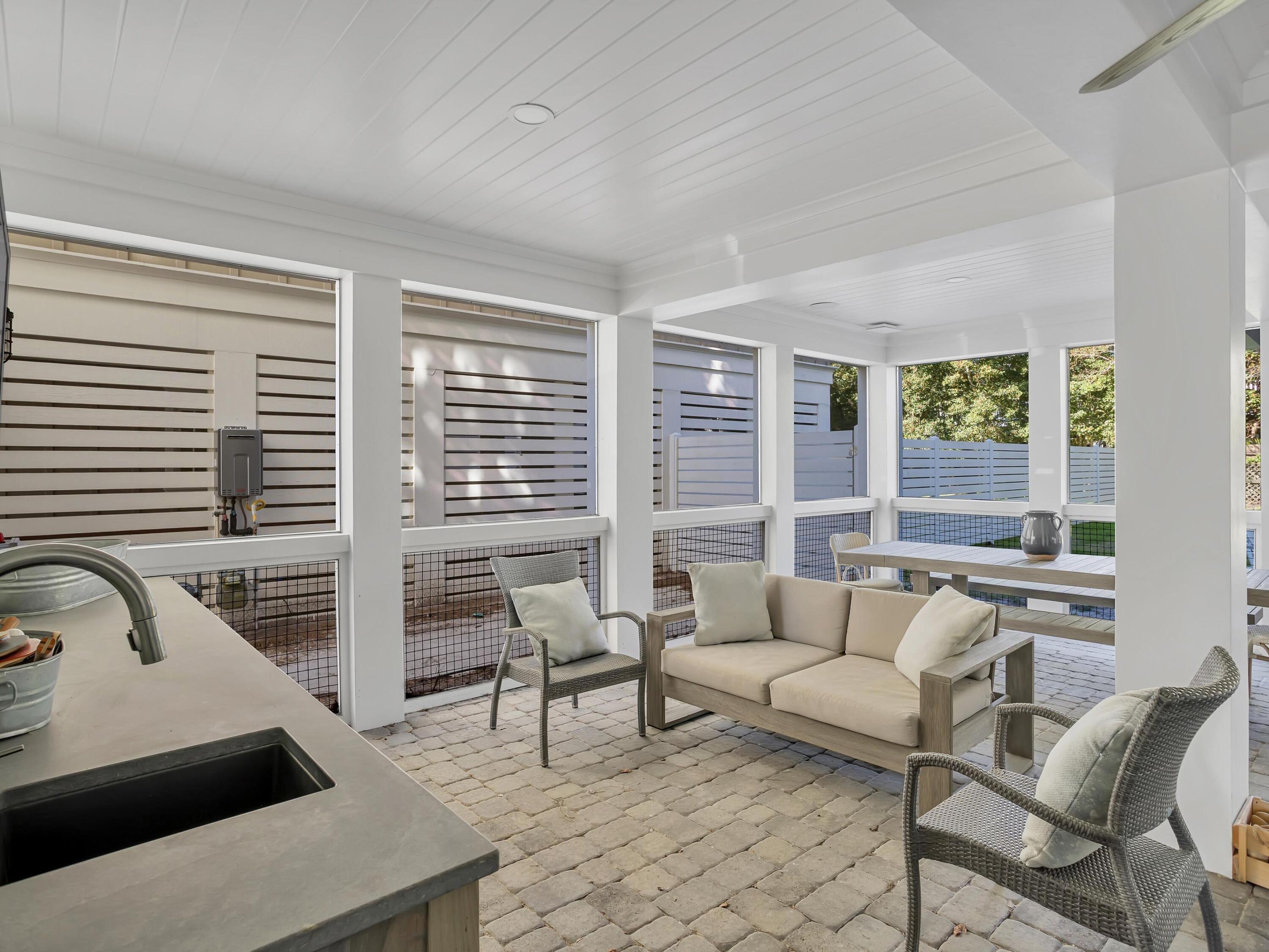 GRAYTON BEACH - Residential
