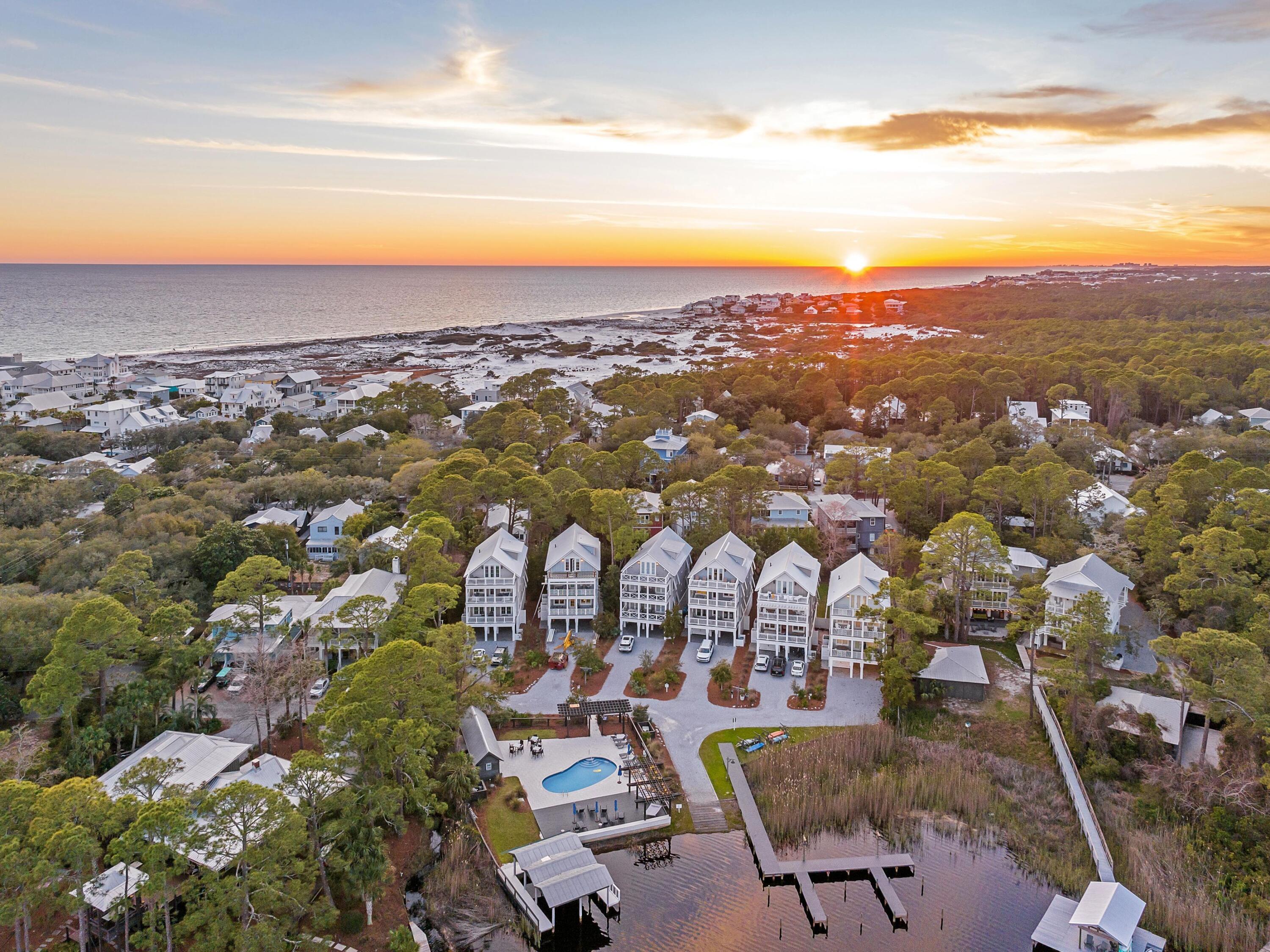 GRAYTON BEACH - Residential