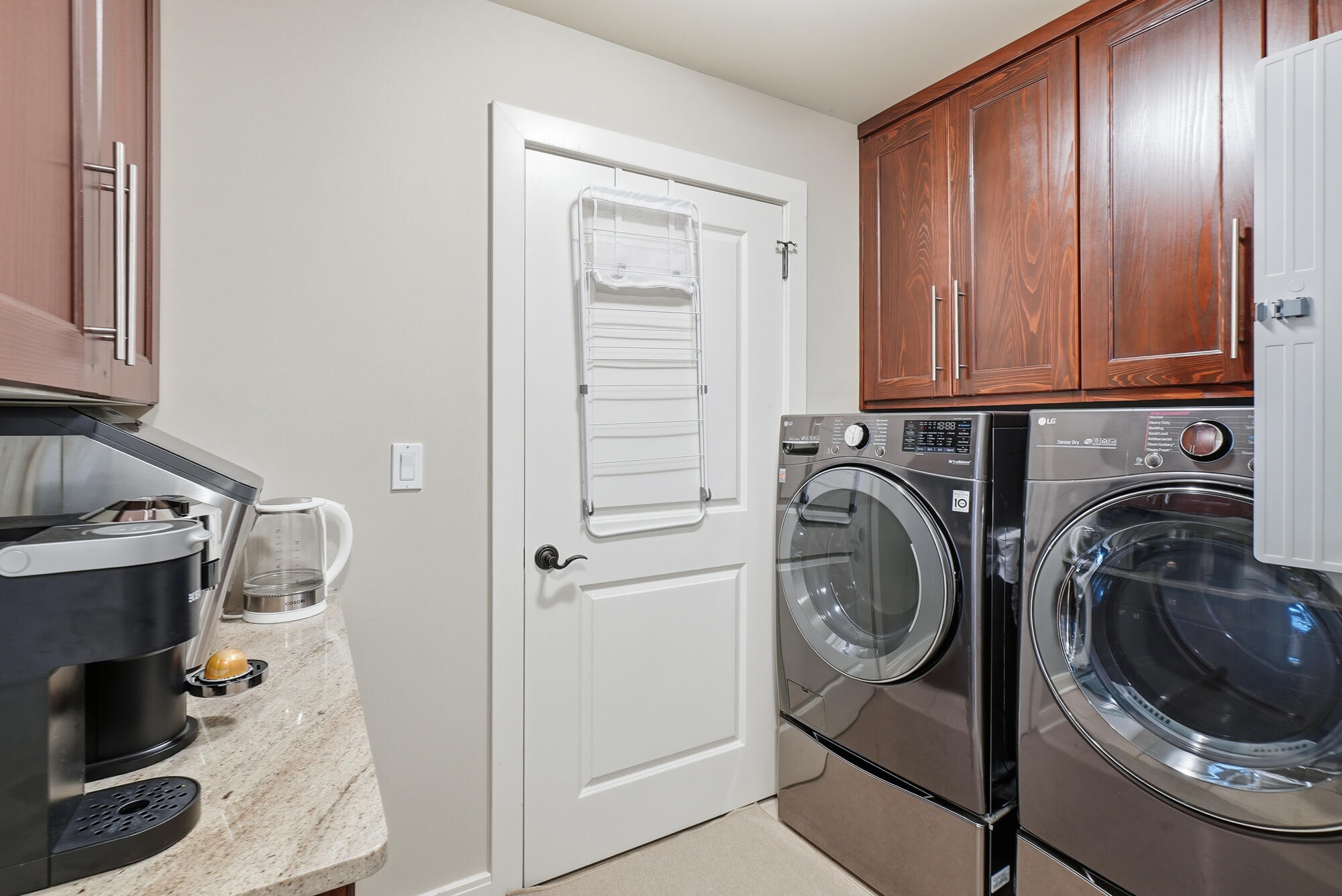 WILD HERON LAKESIDE LODGE - Residential