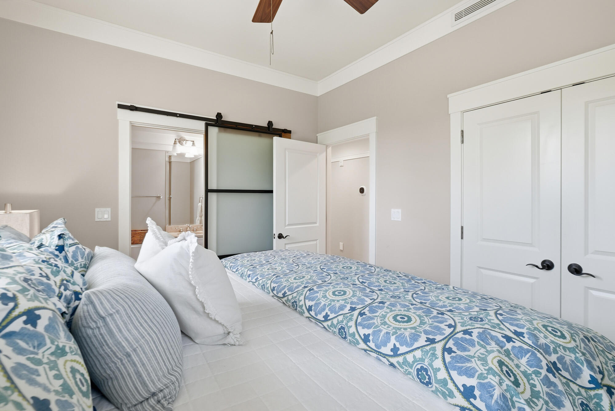 WILD HERON LAKESIDE LODGE - Residential