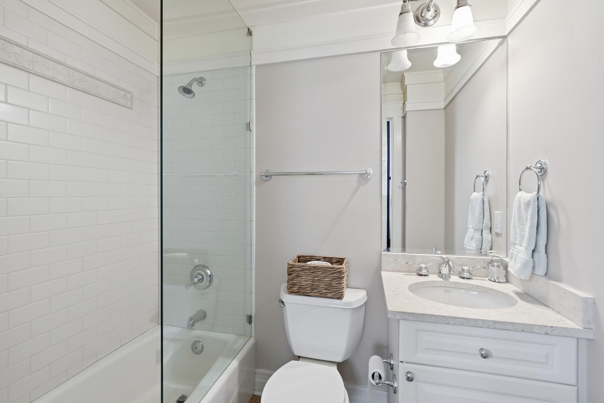 WILD HERON LAKESIDE LODGE - Residential