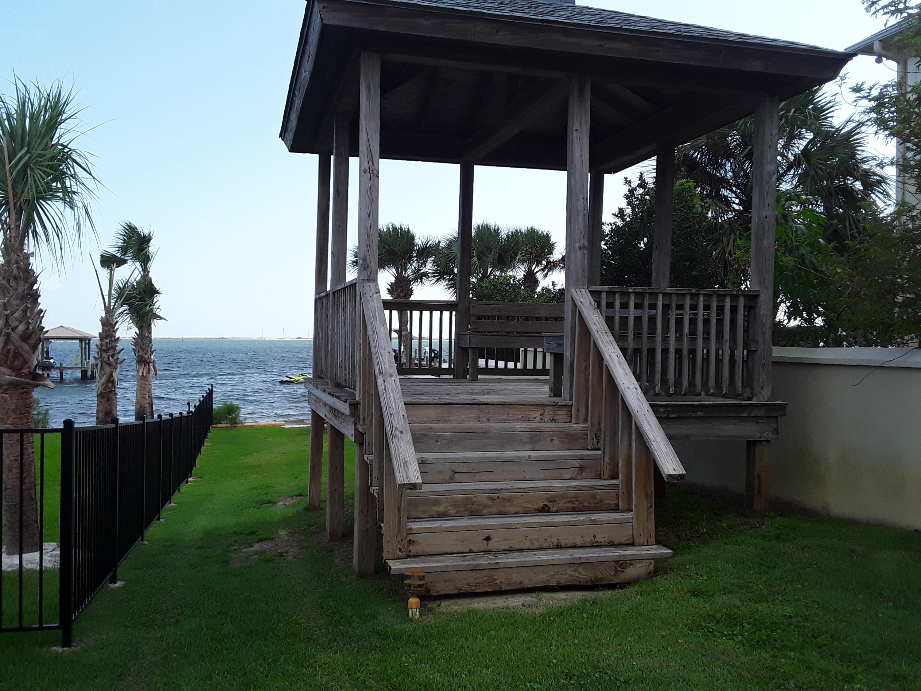 LA FONTAINE PHASE 1 - Land