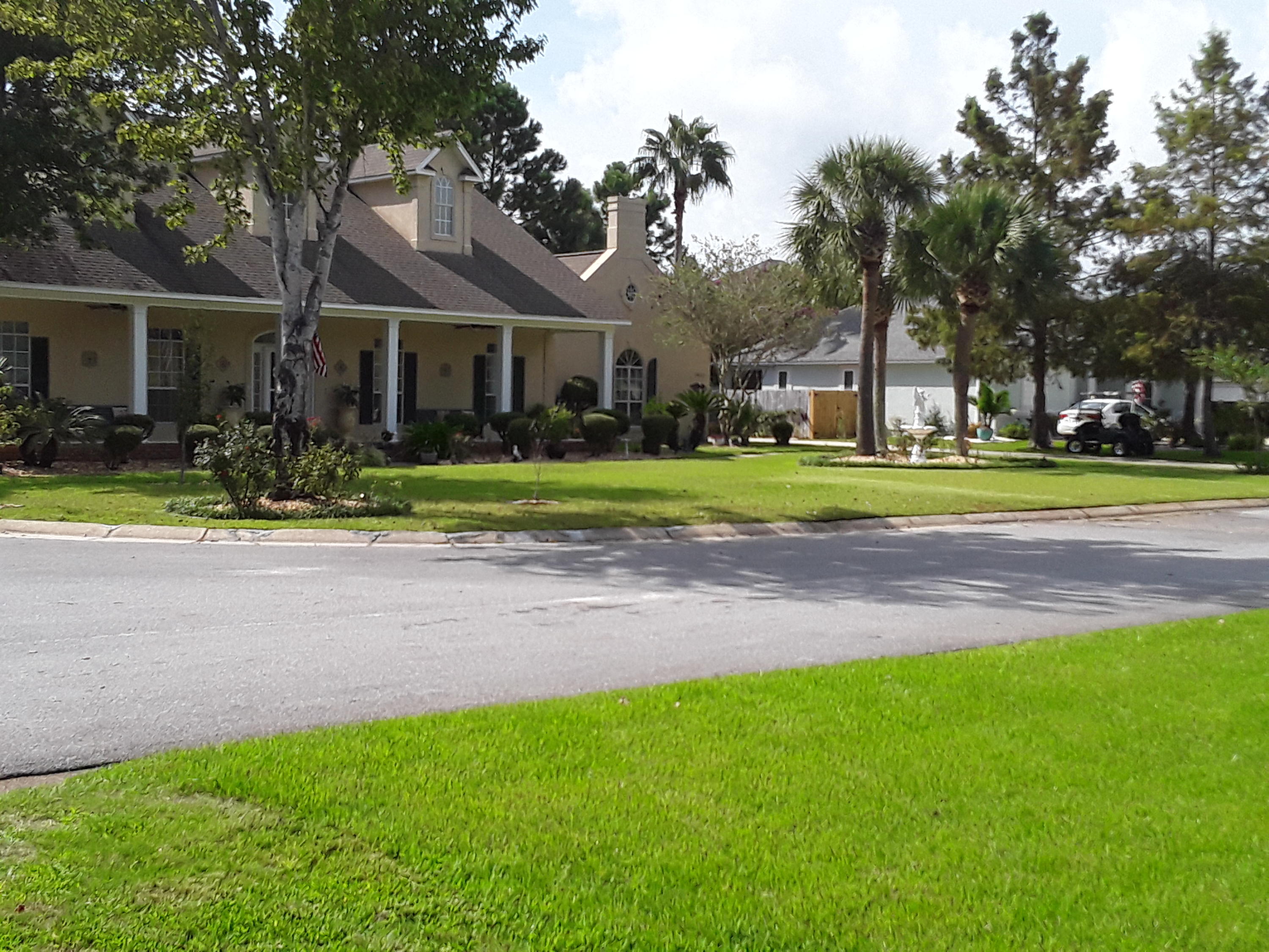 LA FONTAINE PHASE 1 - Land