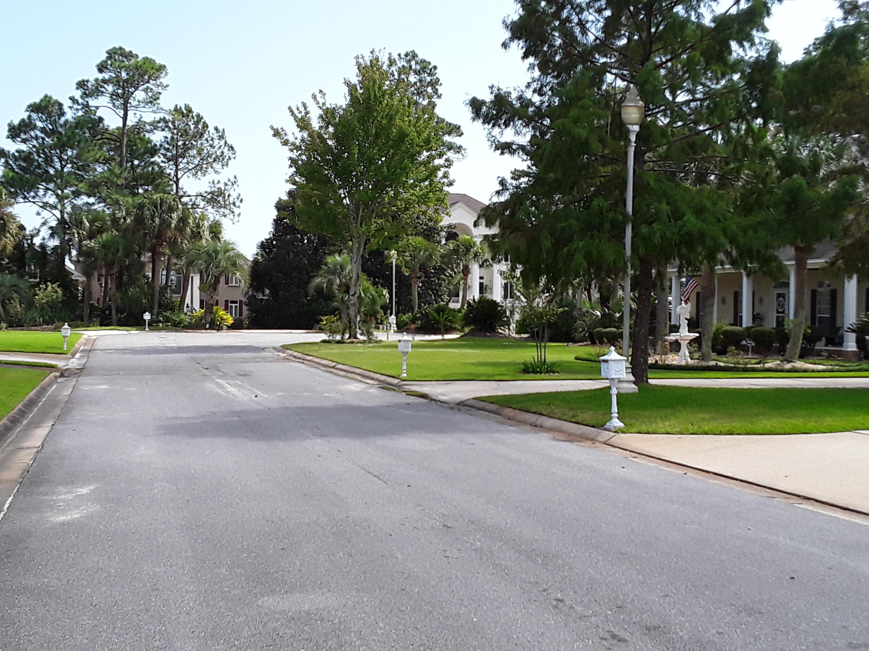 LA FONTAINE PHASE 1 - Land