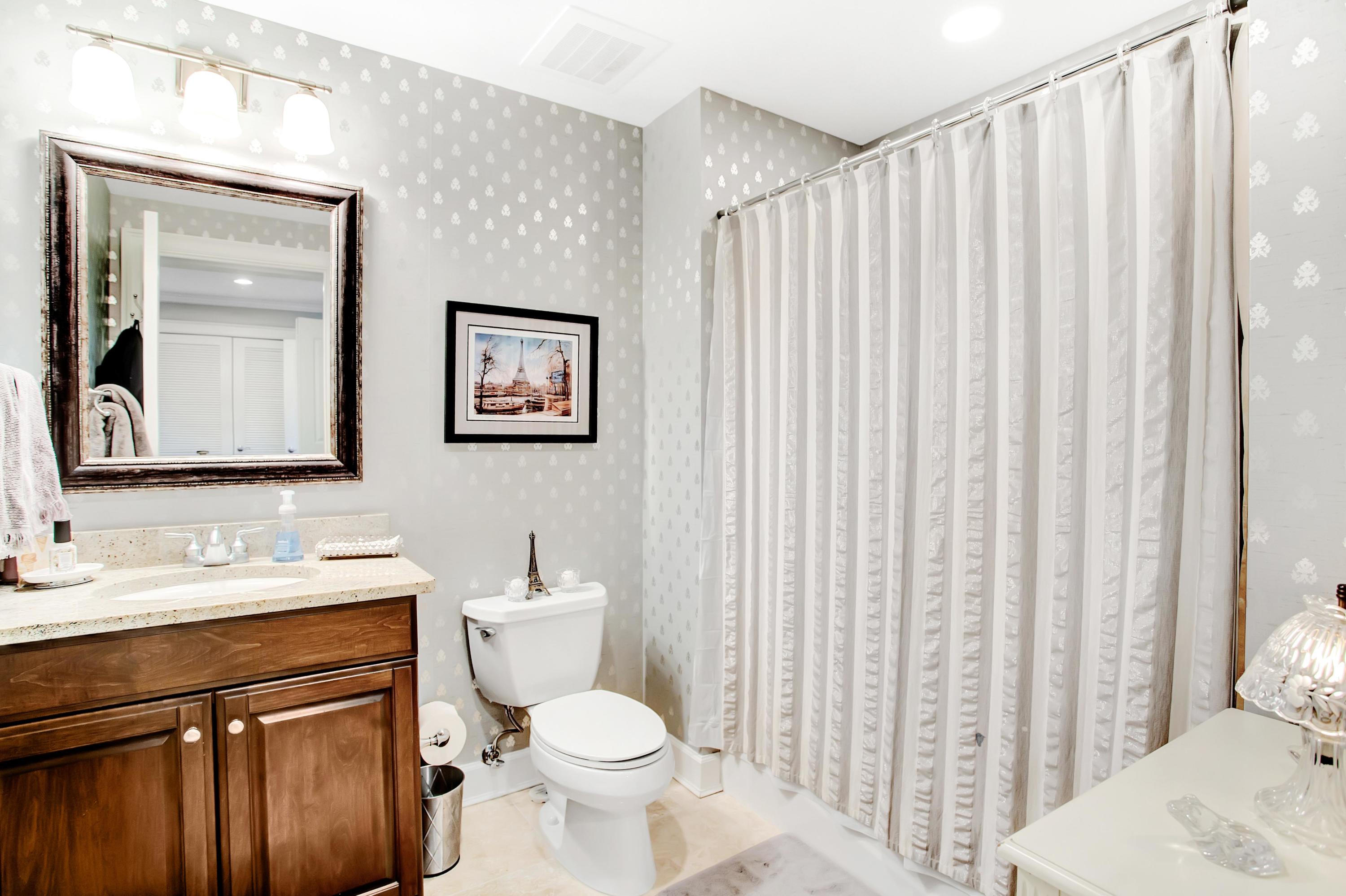 ONE WATER PLACE - Residential