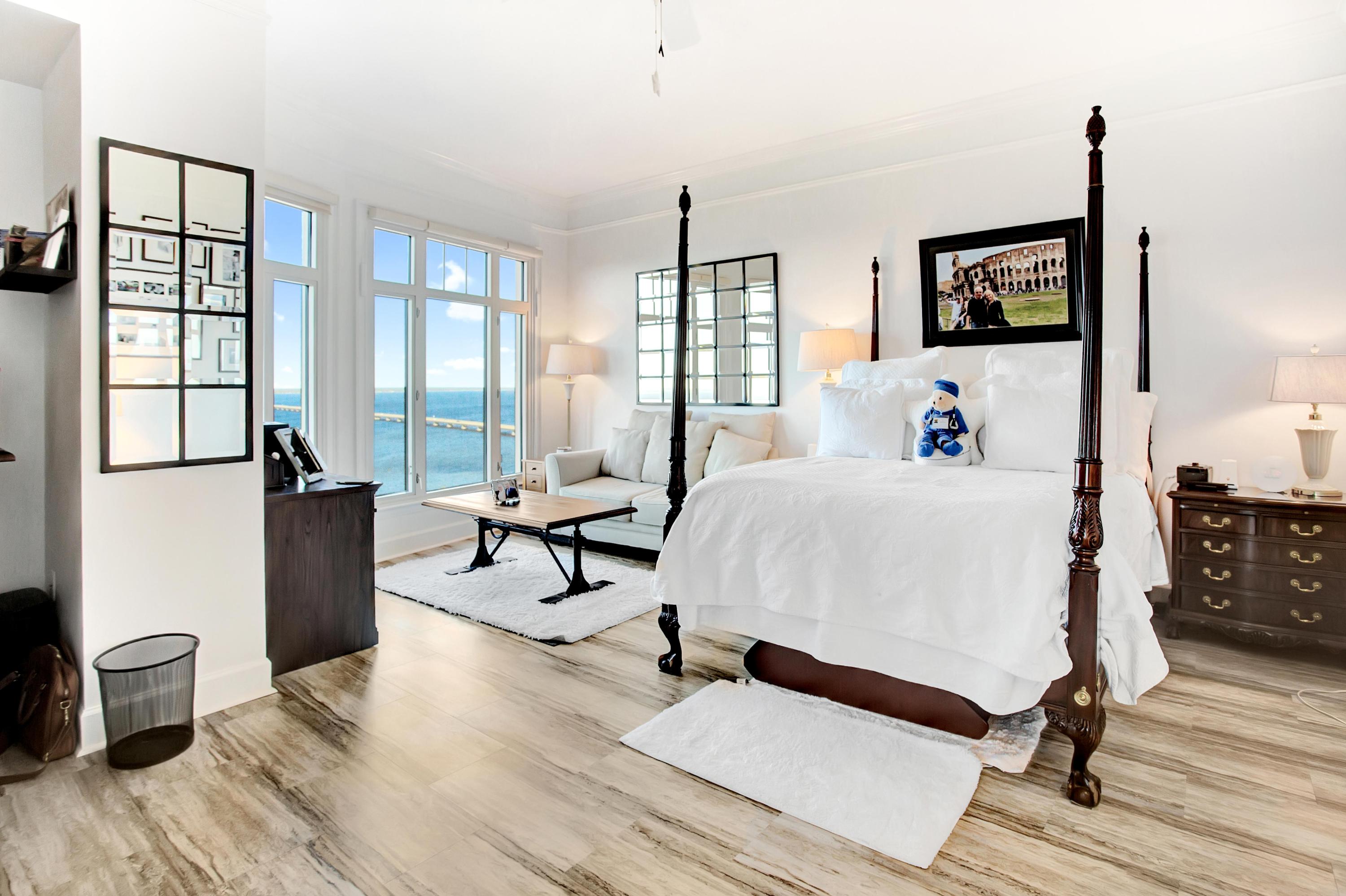 ONE WATER PLACE - Residential