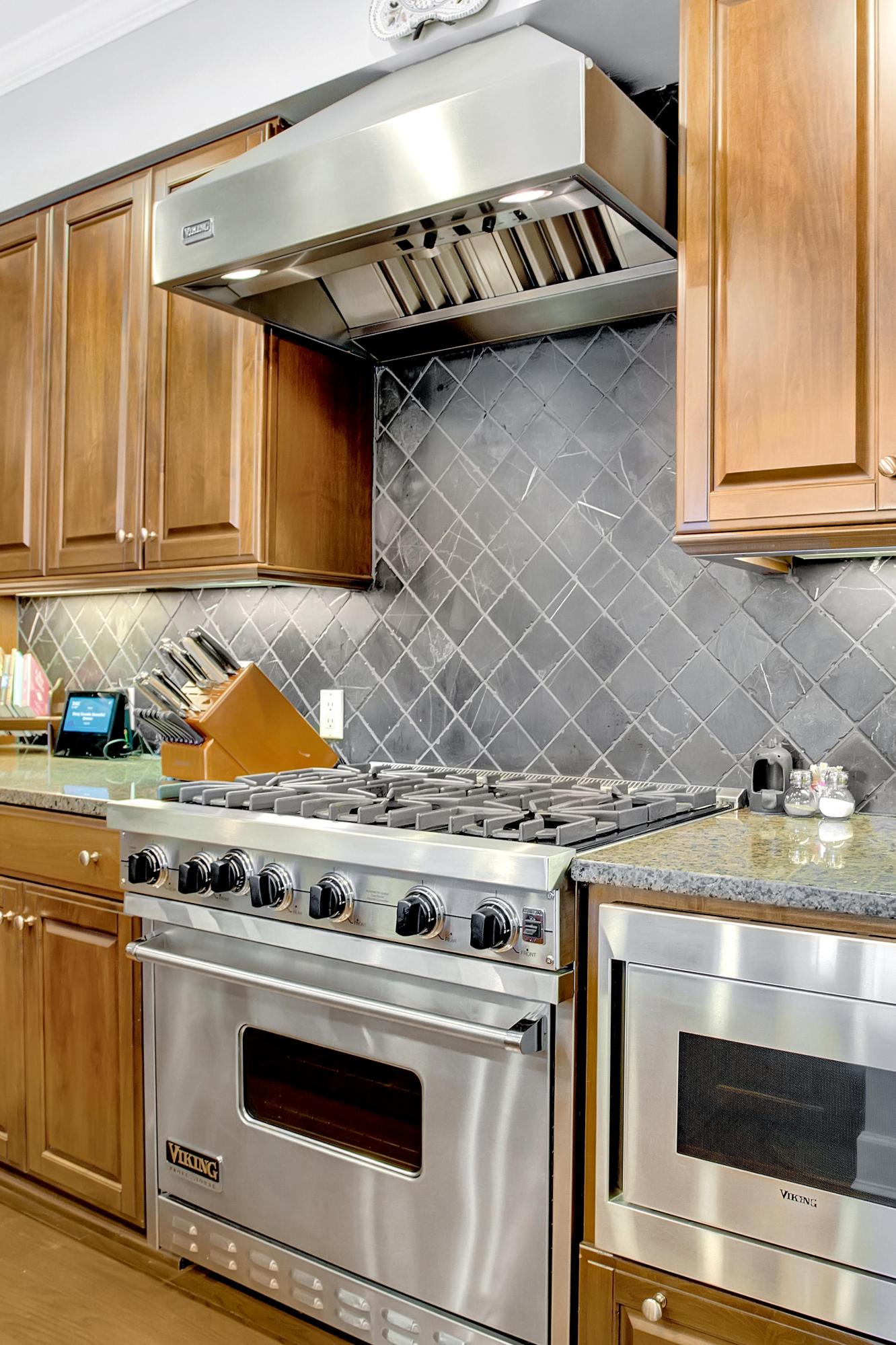 ONE WATER PLACE - Residential