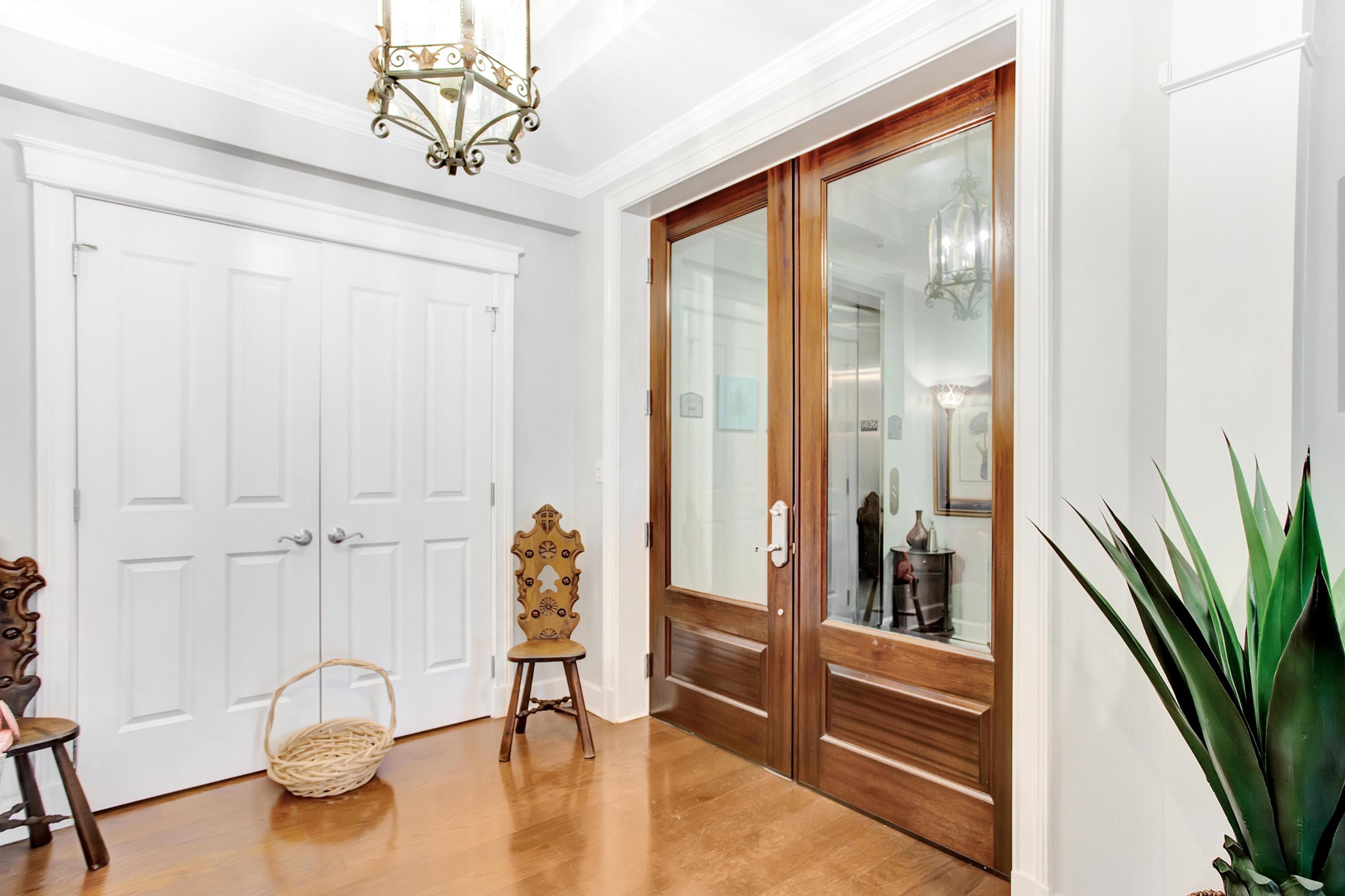 ONE WATER PLACE - Residential