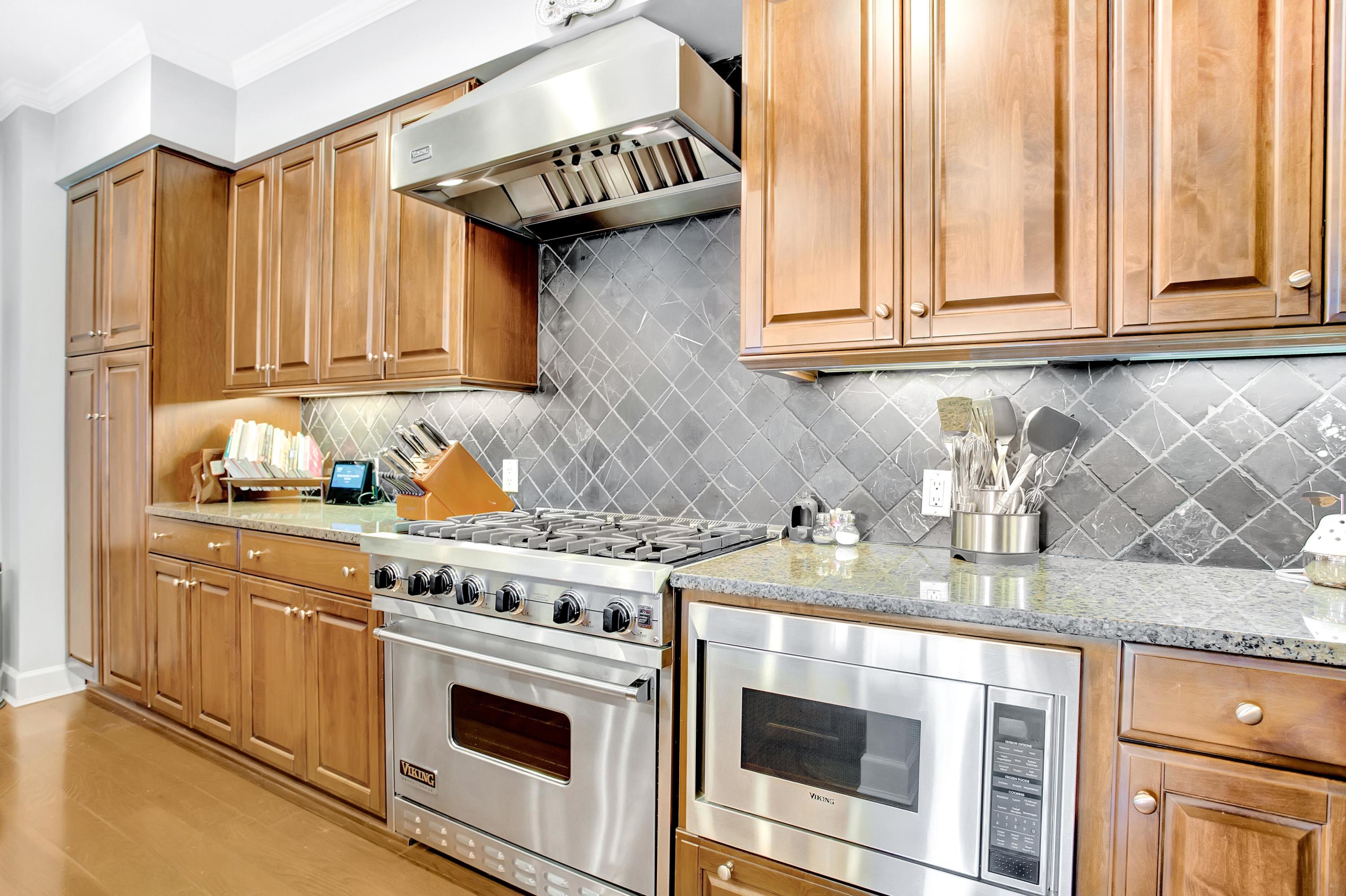 ONE WATER PLACE - Residential