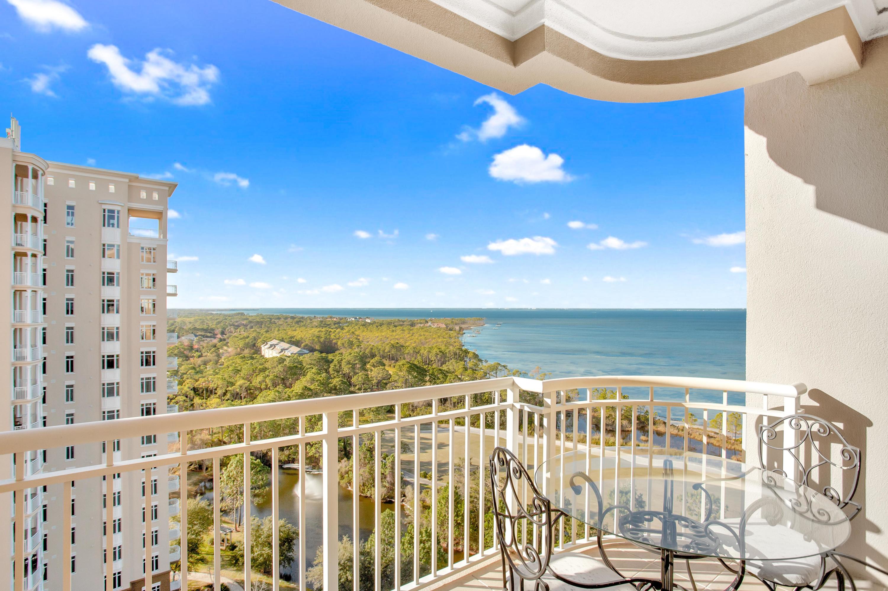 ONE WATER PLACE - Residential