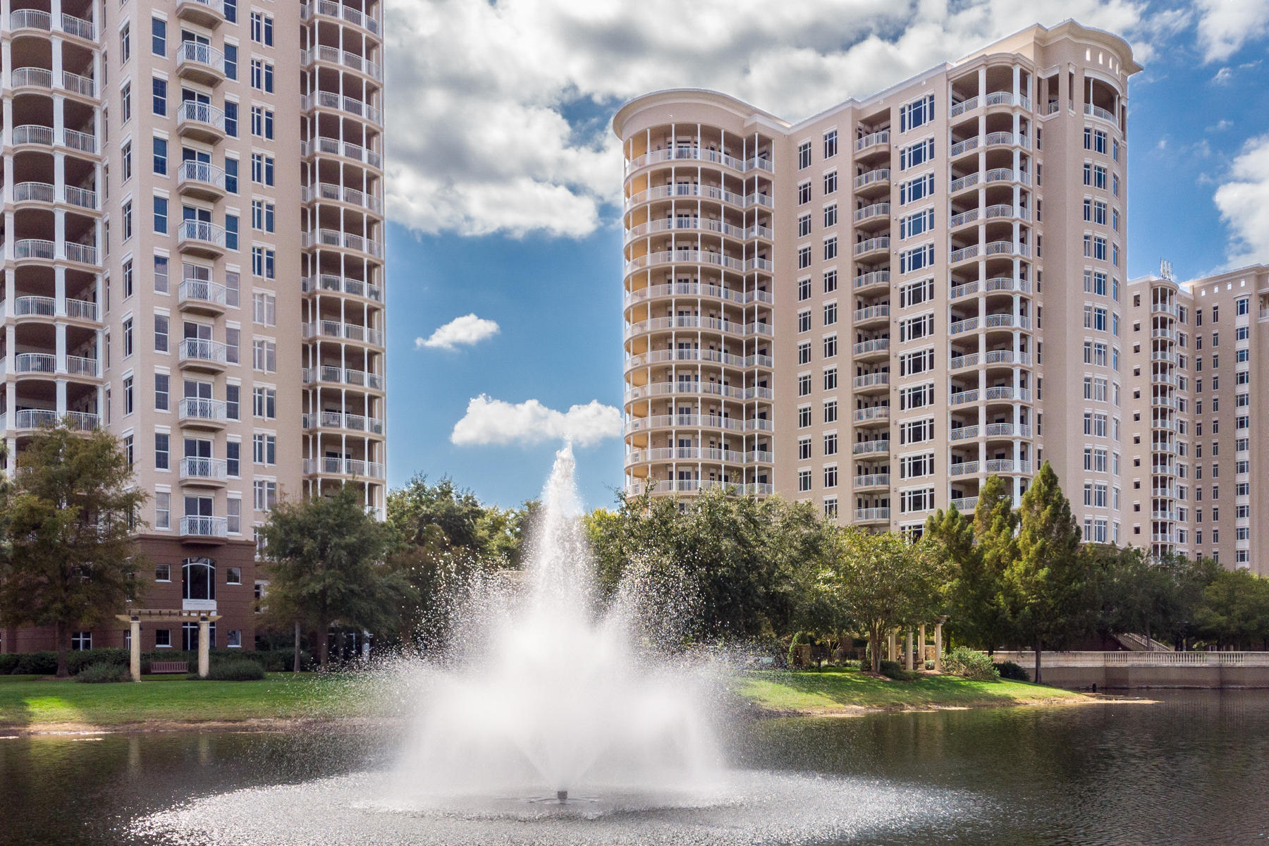 ONE WATER PLACE - Residential