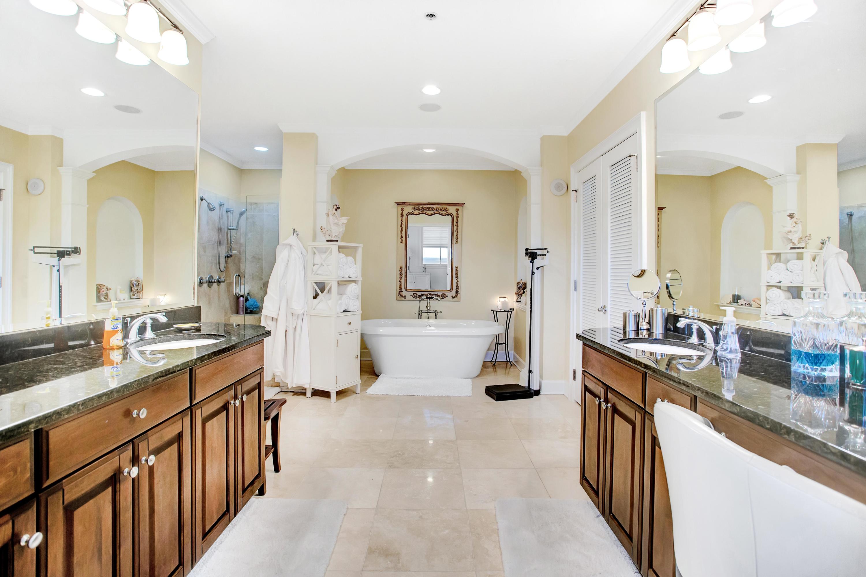 ONE WATER PLACE - Residential