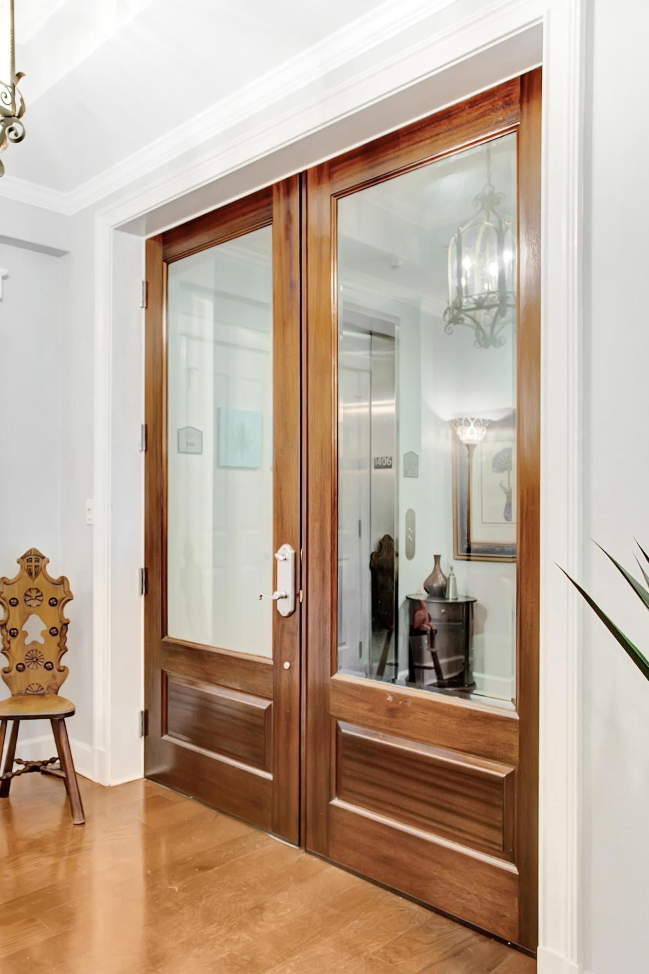 ONE WATER PLACE - Residential