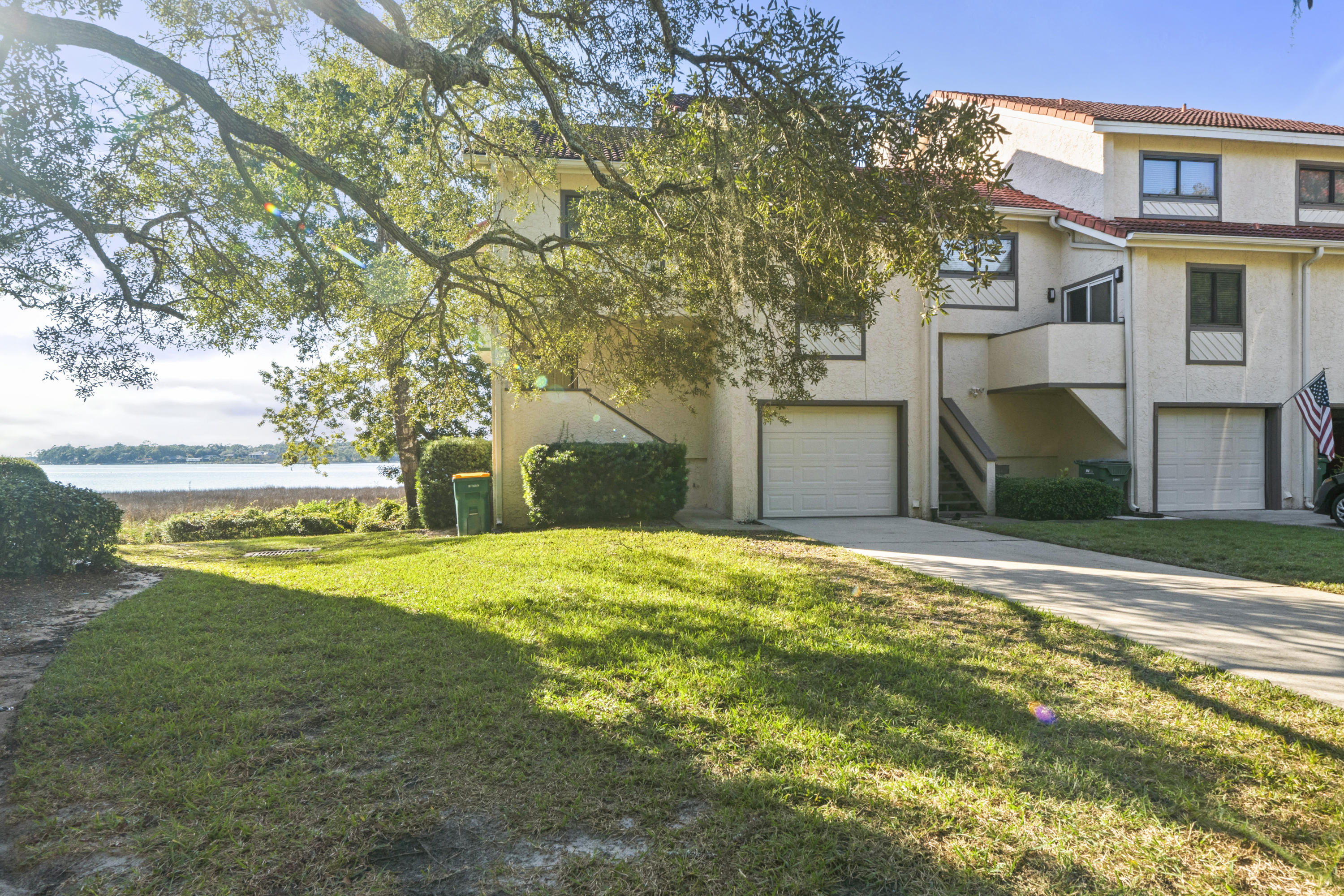 MARINA COVE VILLAGE PH 1 - Residential