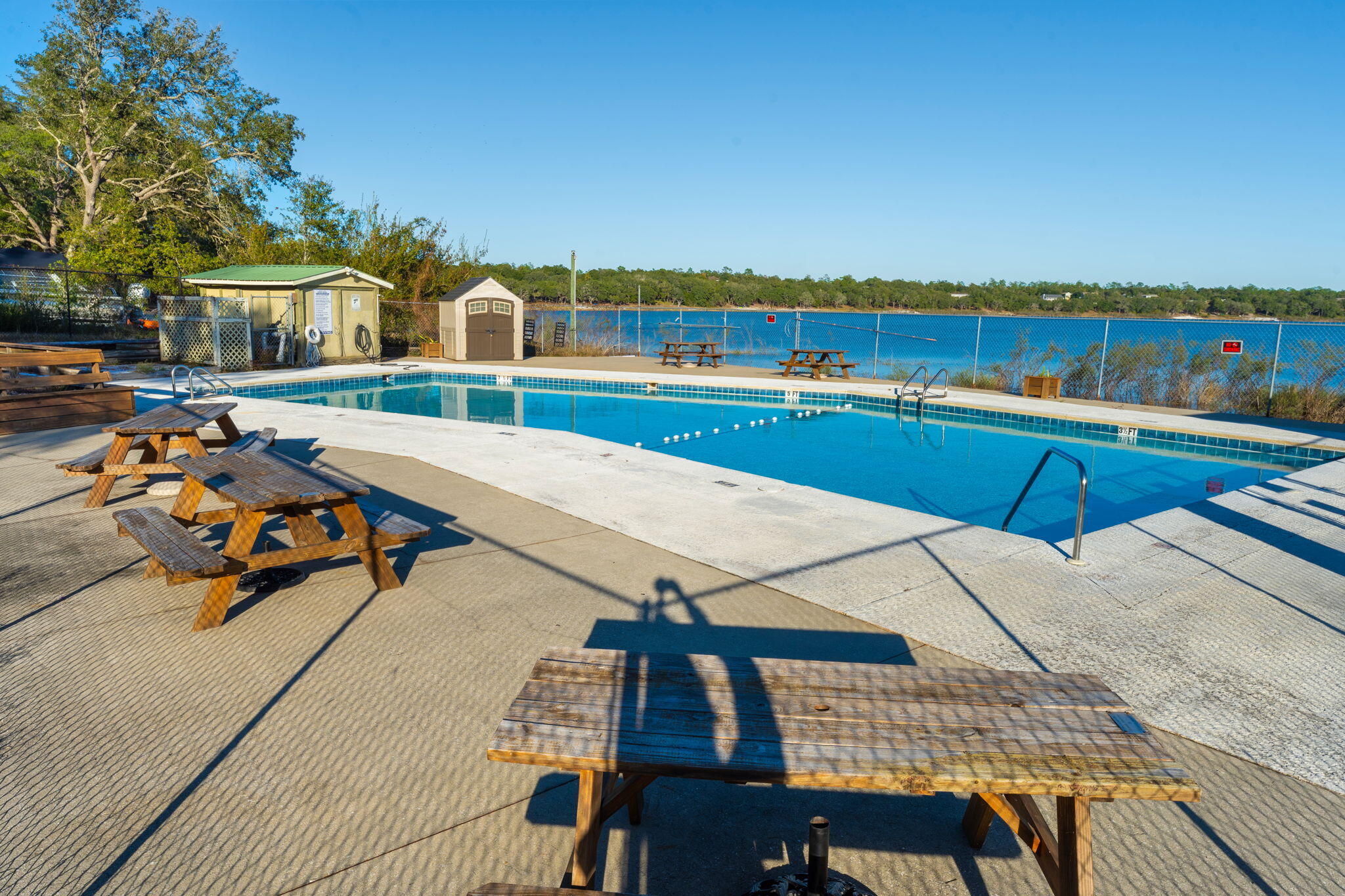 Leisure Lakes - Residential